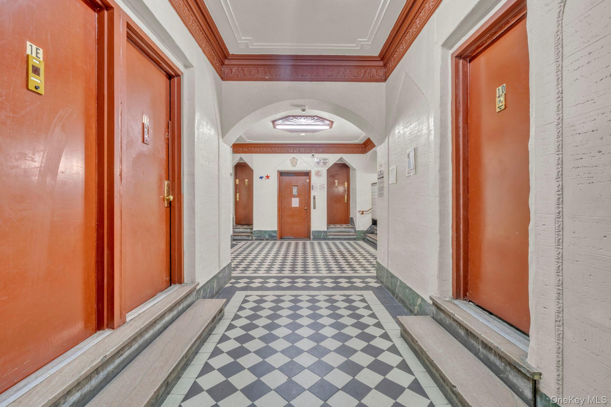 Coop Summit Avenue Bronx, NY 10452, MLS-1045833-3