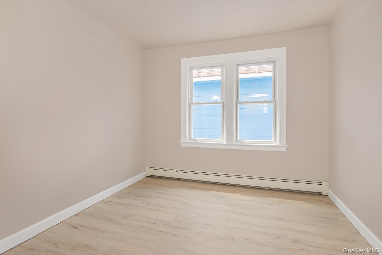 Single Family Taylor Avenue Bronx, NY 10473, MLS-1045836-12