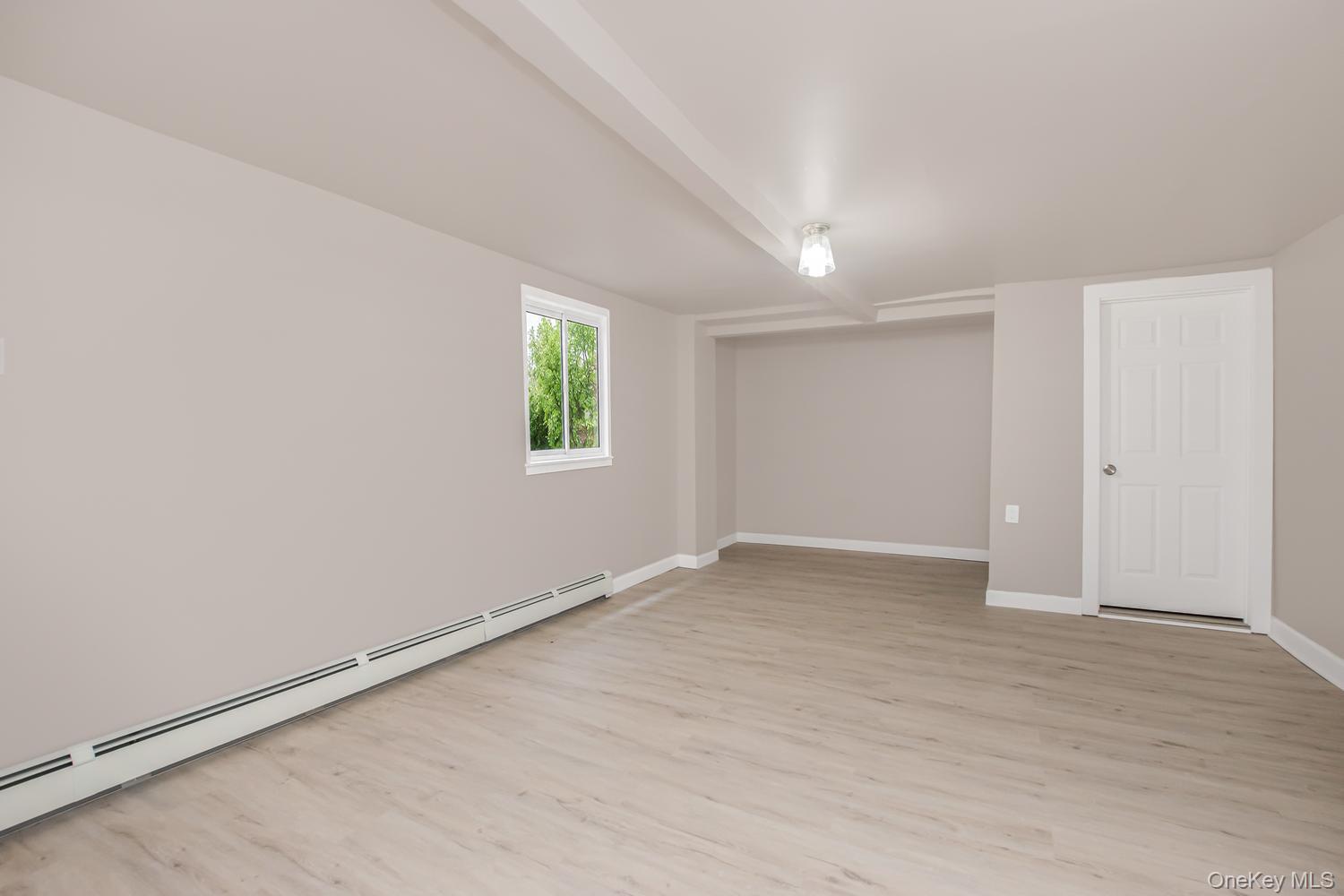 Single Family Taylor Avenue Bronx, NY 10473, MLS-1045836-17