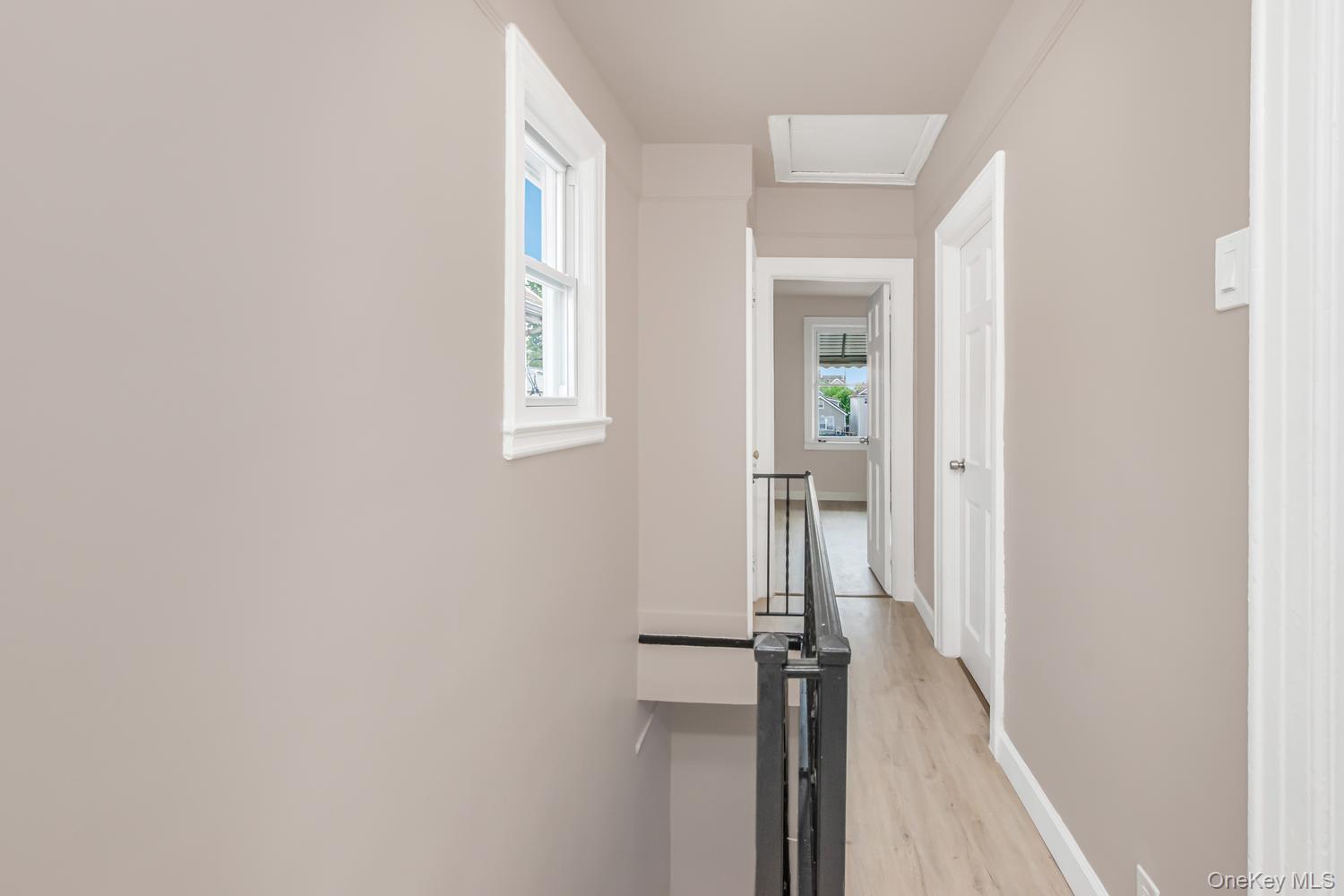 Single Family Taylor Avenue Bronx, NY 10473, MLS-1045836-8