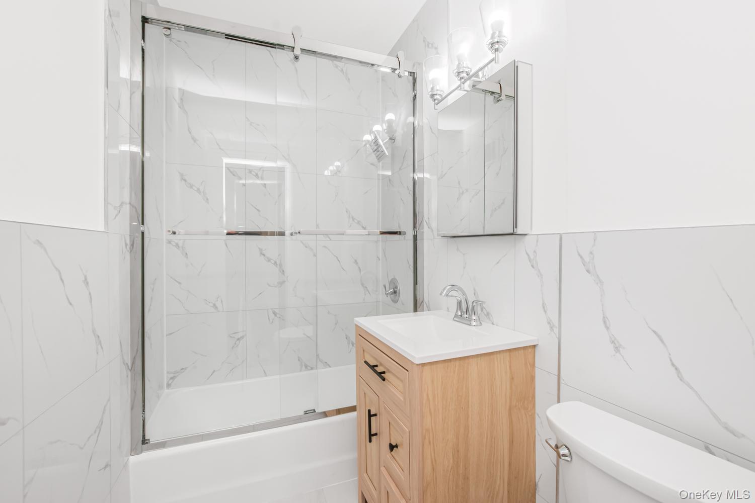 Single Family Taylor Avenue Bronx, NY 10473, MLS-1045836-9