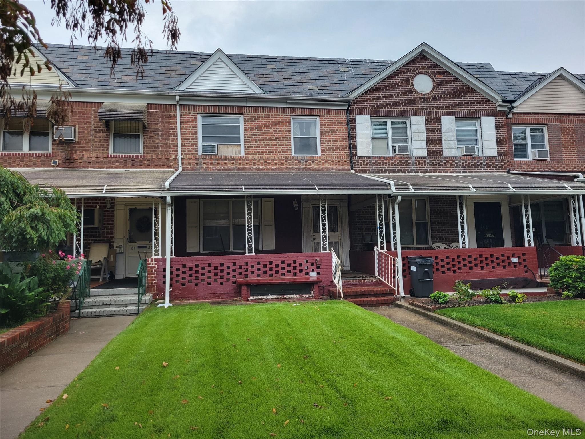 Single Family 82nd Street  Queens, NY 11379, MLS-1045840-2