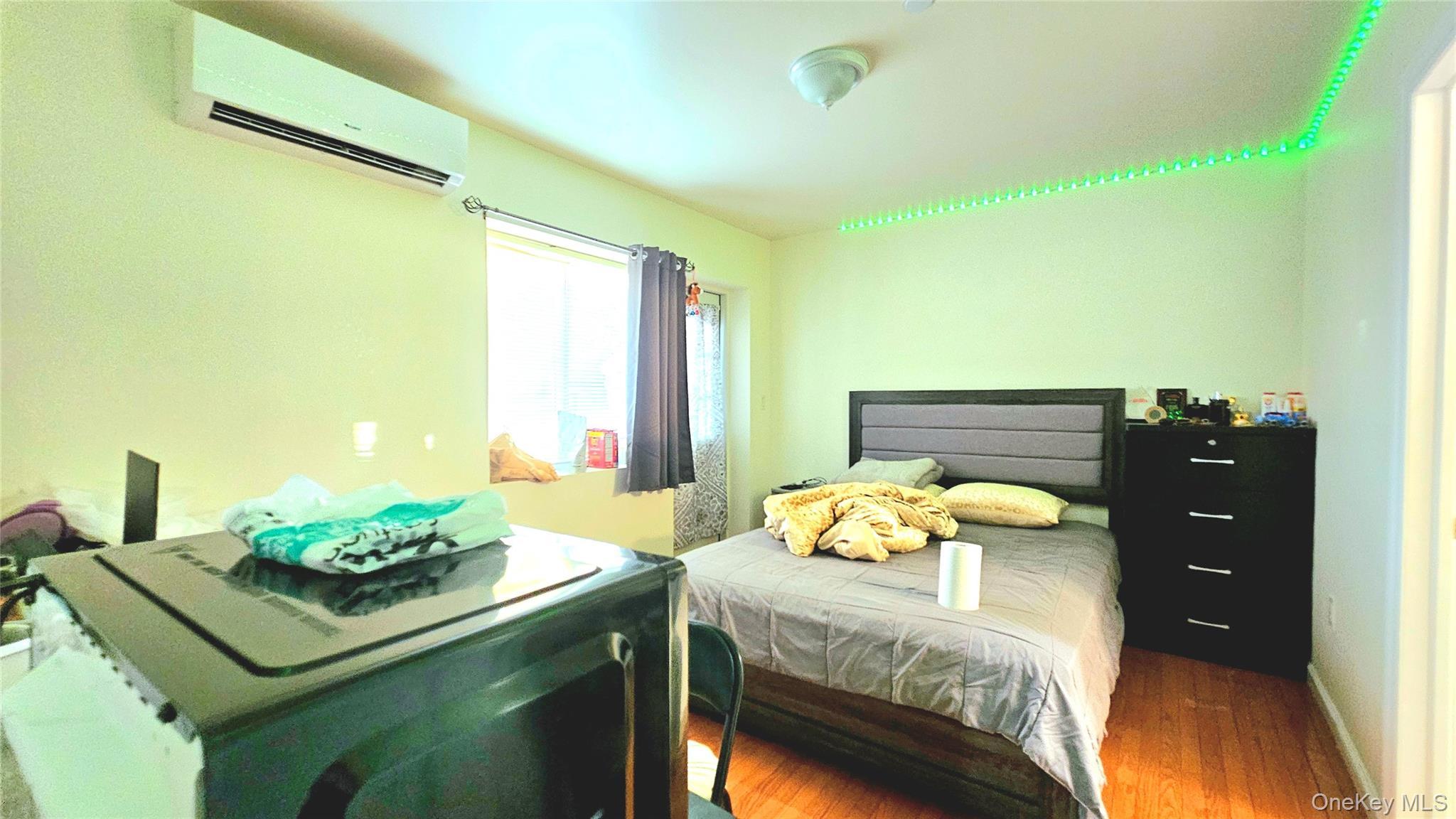 Single Family 164 Street Queens, NY 11358, MLS-1045848-15