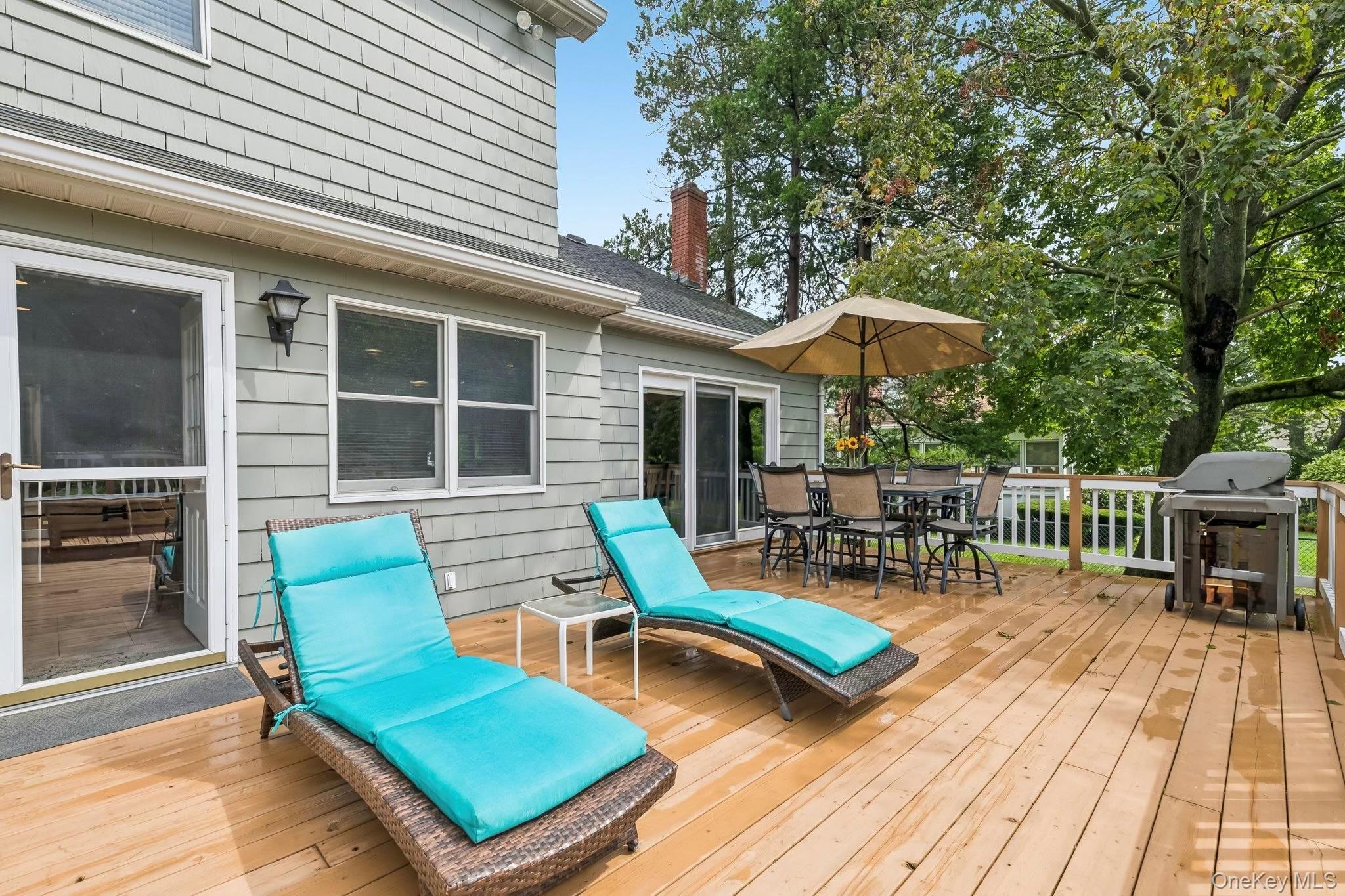 Single Family Maple Avenue  Suffolk County, NY 11772, MLS-1045857-24