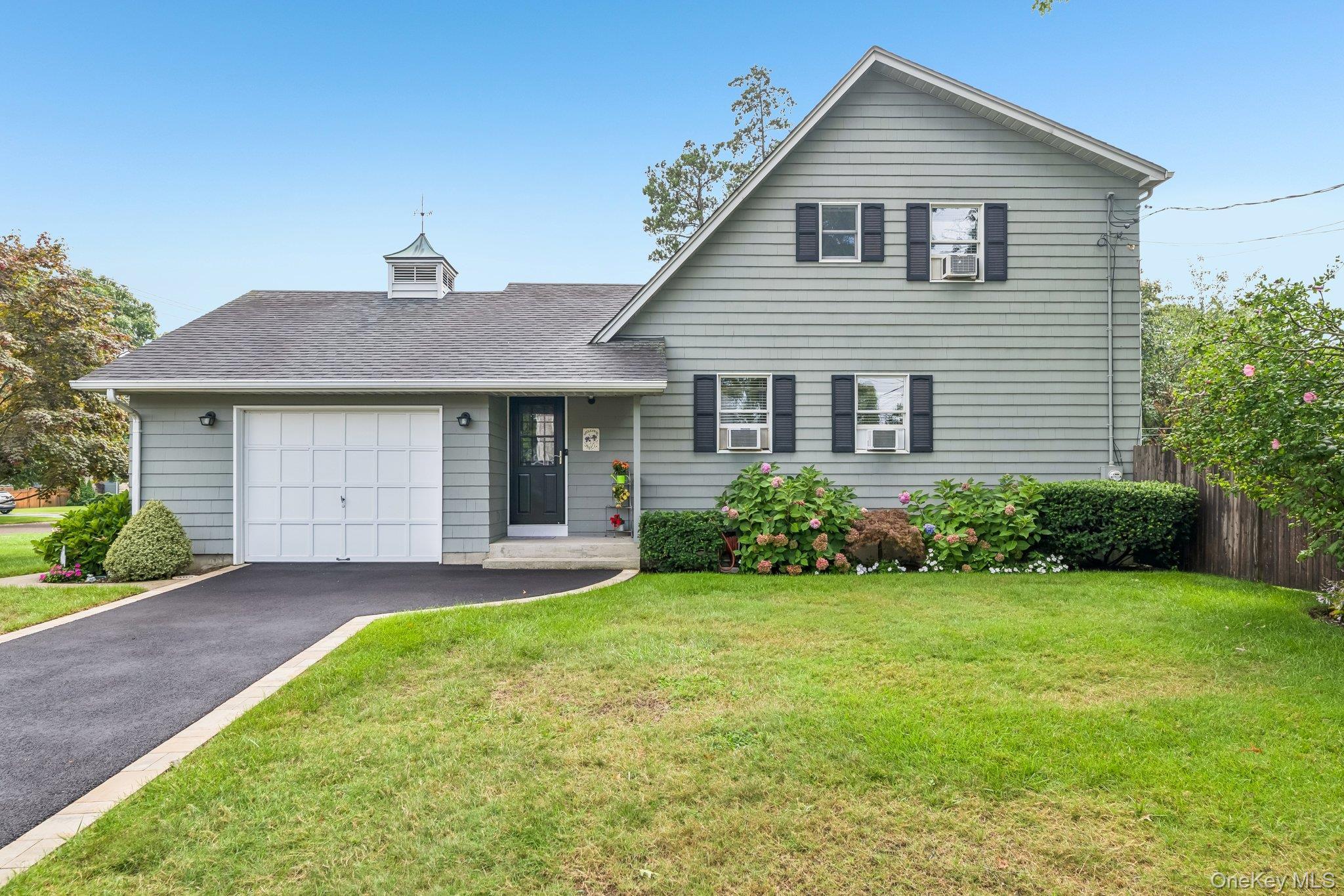 Single Family Maple Avenue  Suffolk County, NY 11772, MLS-1045857-28