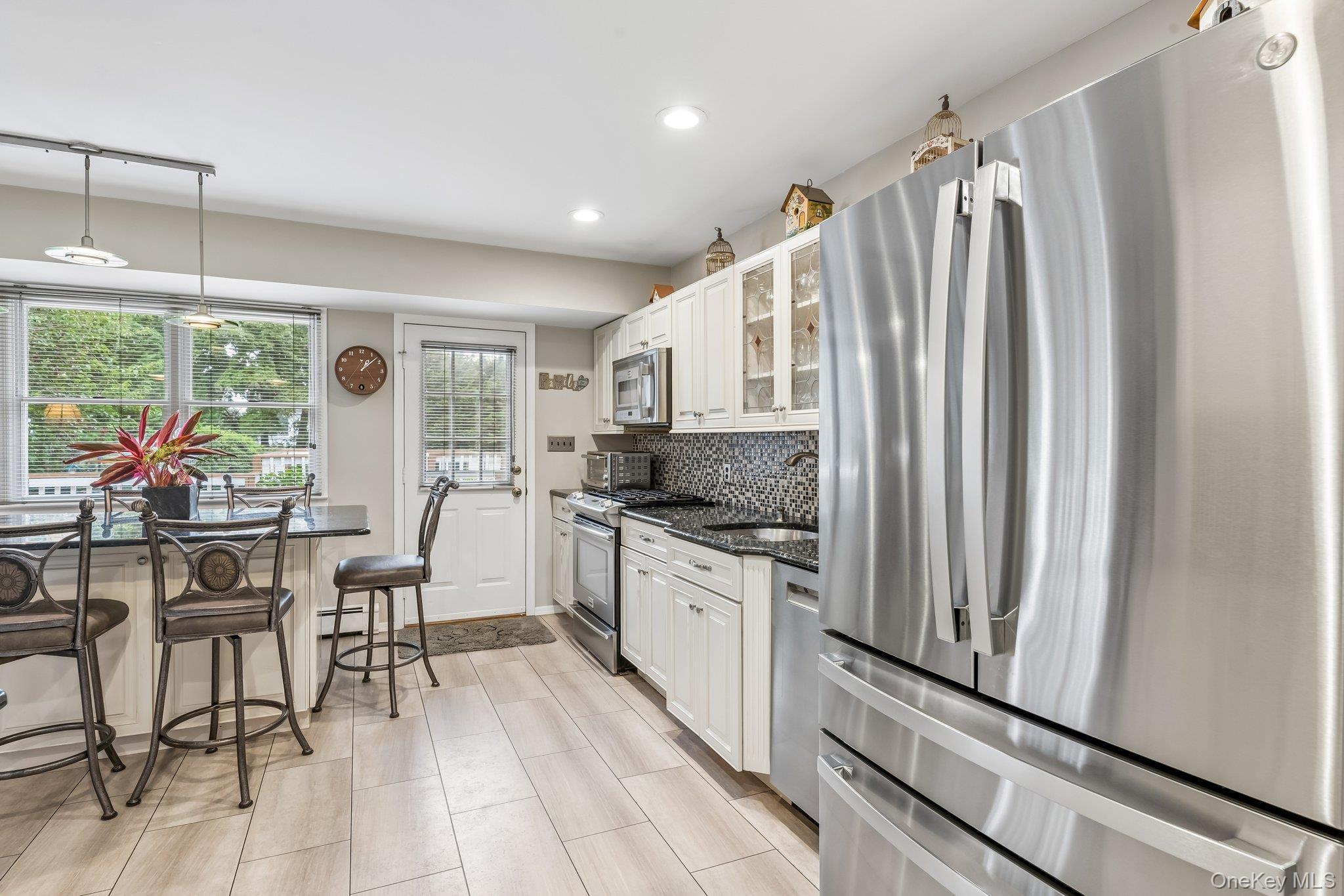 Single Family Maple Avenue  Suffolk County, NY 11772, MLS-1045857-9