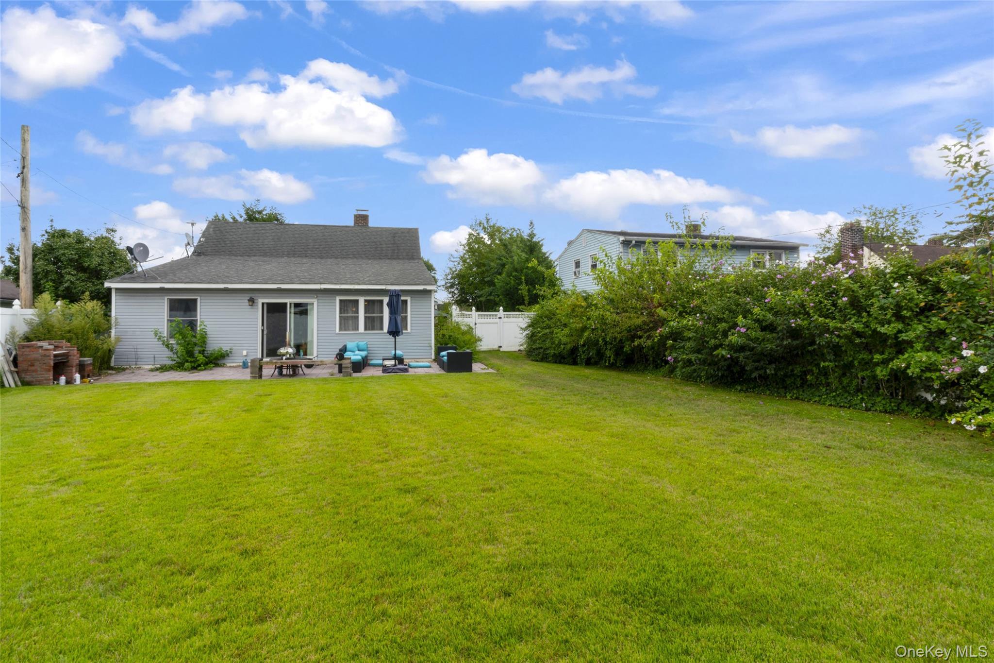 Single Family Mockingbird Lane Nassau County, NY 11756, MLS-1045868-4