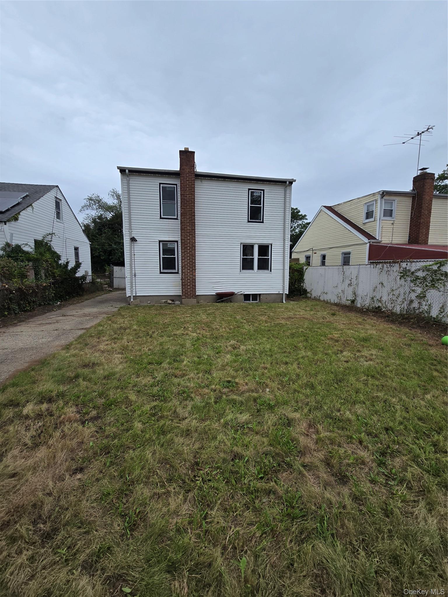 Single Family 238th Street Queens, NY 11411, MLS-1045871-14