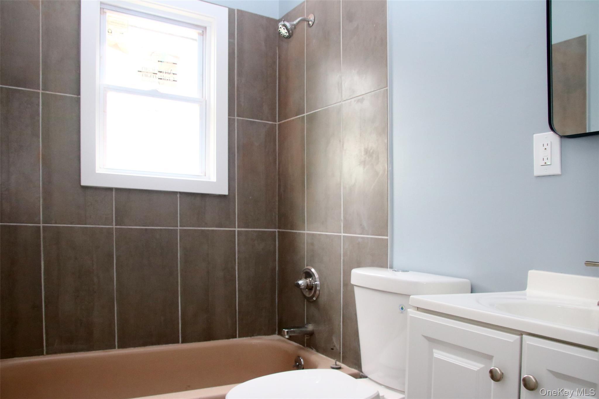 Single Family 238th Street Queens, NY 11411, MLS-1045871-5