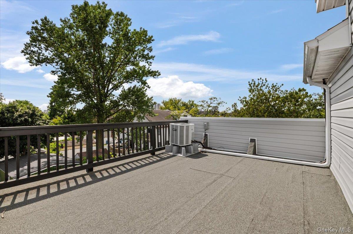 Single Family Hicksville Road Queens, NY 11691, MLS-1045877-18