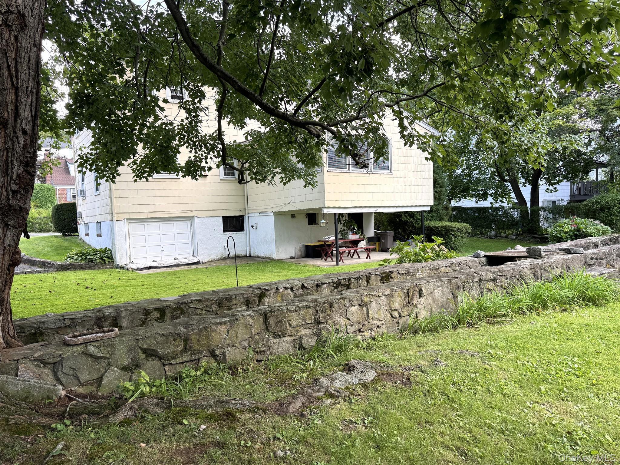 Single Family Elaine Terrace Westchester County, NY 10701, MLS-1045881-25