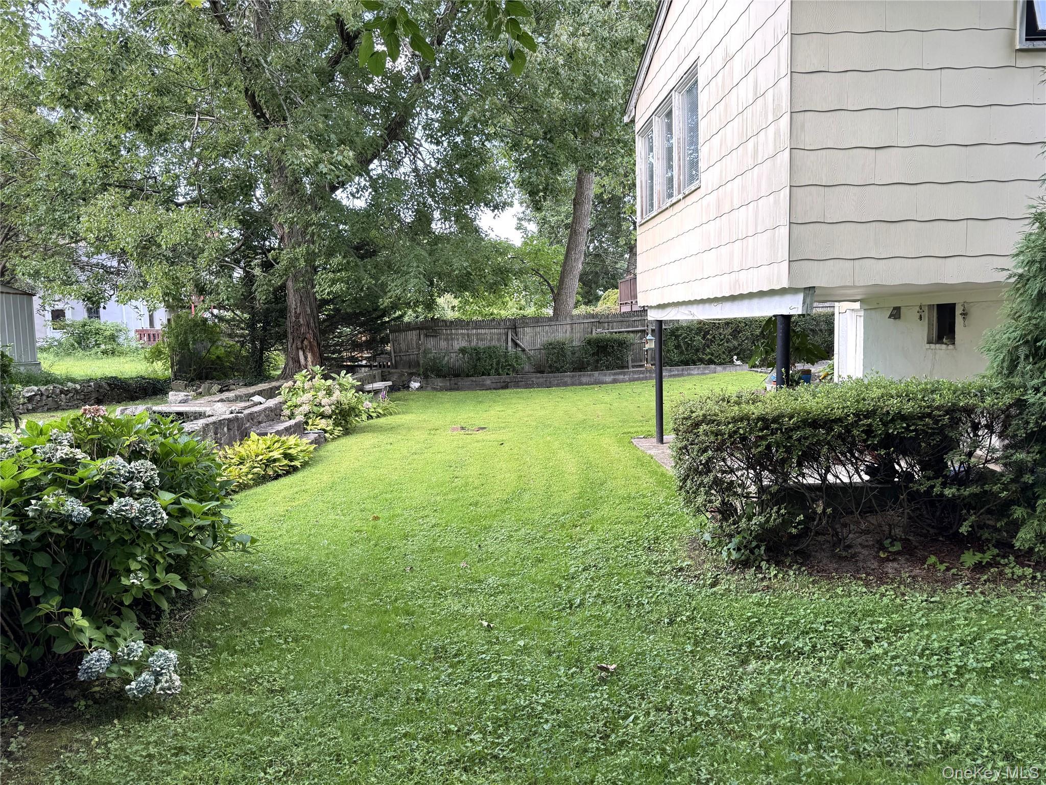 Single Family Elaine Terrace  Westchester County, NY 10701, MLS-1045881-26