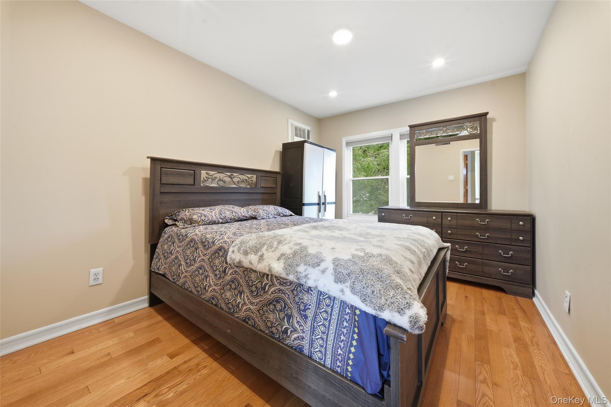 Single Family 254th Street  Queens, NY 11426, MLS-1045886-14