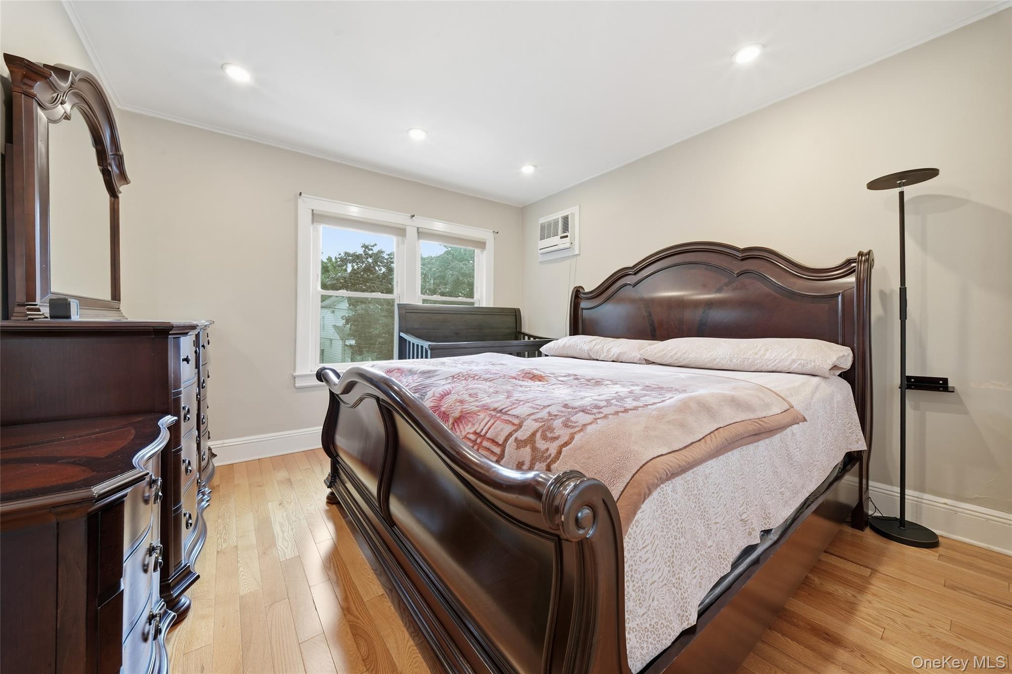 Single Family 254th Street  Queens, NY 11426, MLS-1045886-15