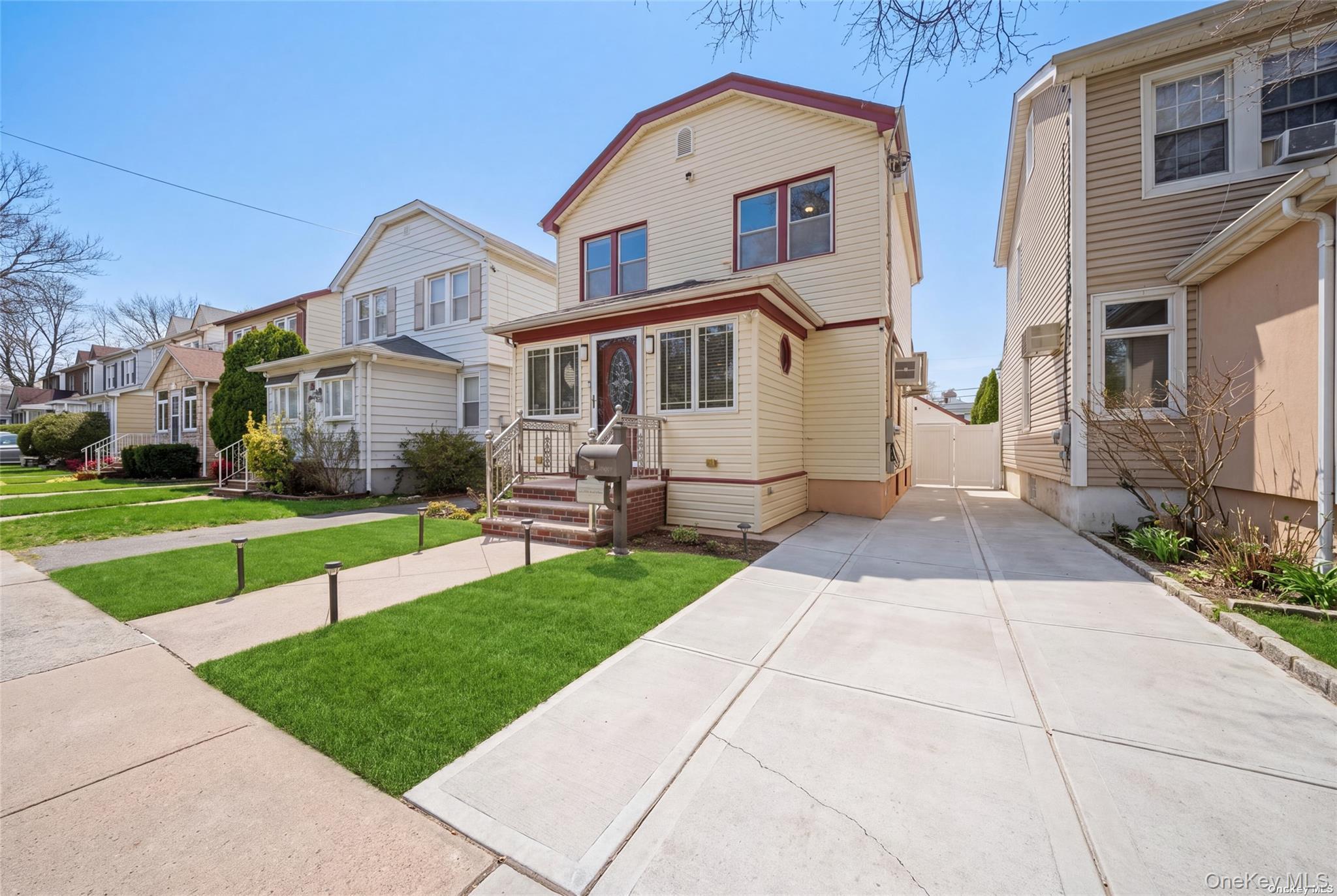 Single Family 254th Street  Queens, NY 11426, MLS-1045886-2