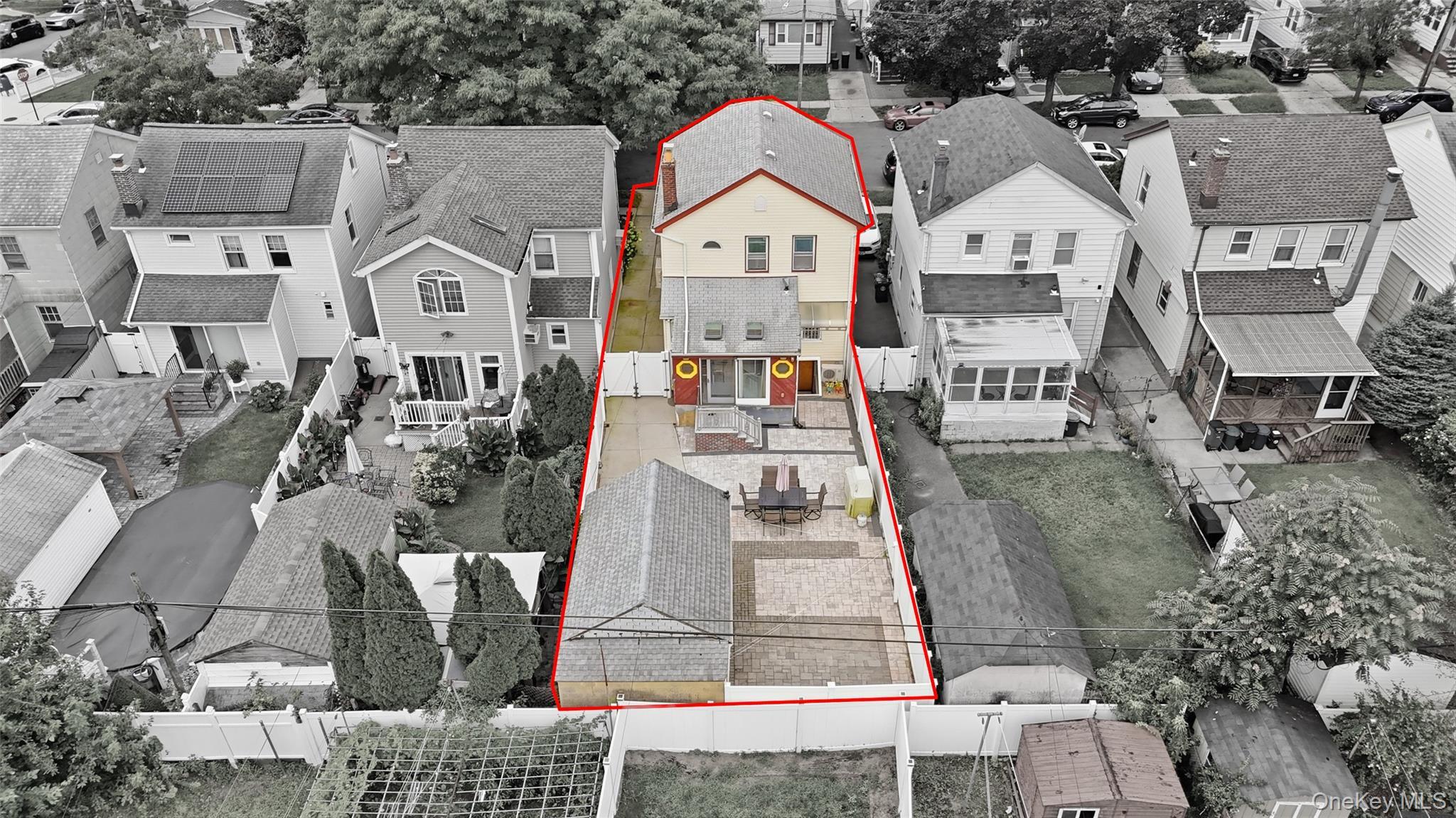 Single Family 254th Street  Queens, NY 11426, MLS-1045886-29