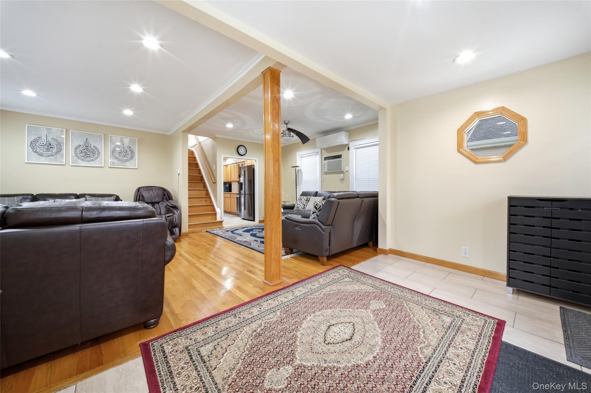 Single Family 254th Street  Queens, NY 11426, MLS-1045886-4