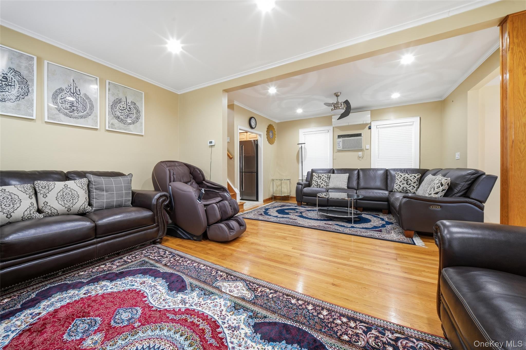 Single Family 254th Street  Queens, NY 11426, MLS-1045886-6