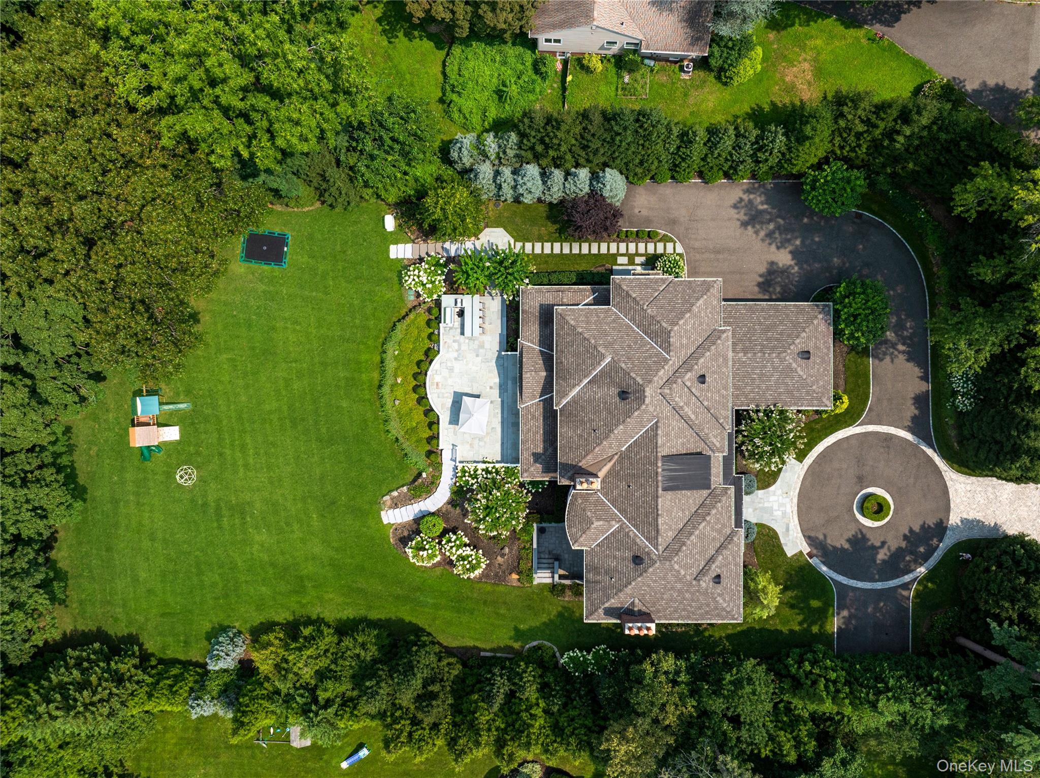 Single Family Spruce Street  Nassau County, NY 11576, MLS-1045895-3