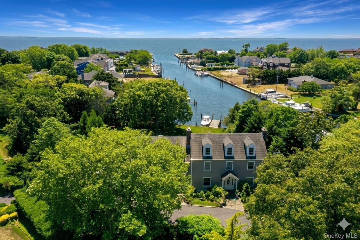 Single Family Elder Road  Suffolk County, NY 11751, MLS-1045909-2