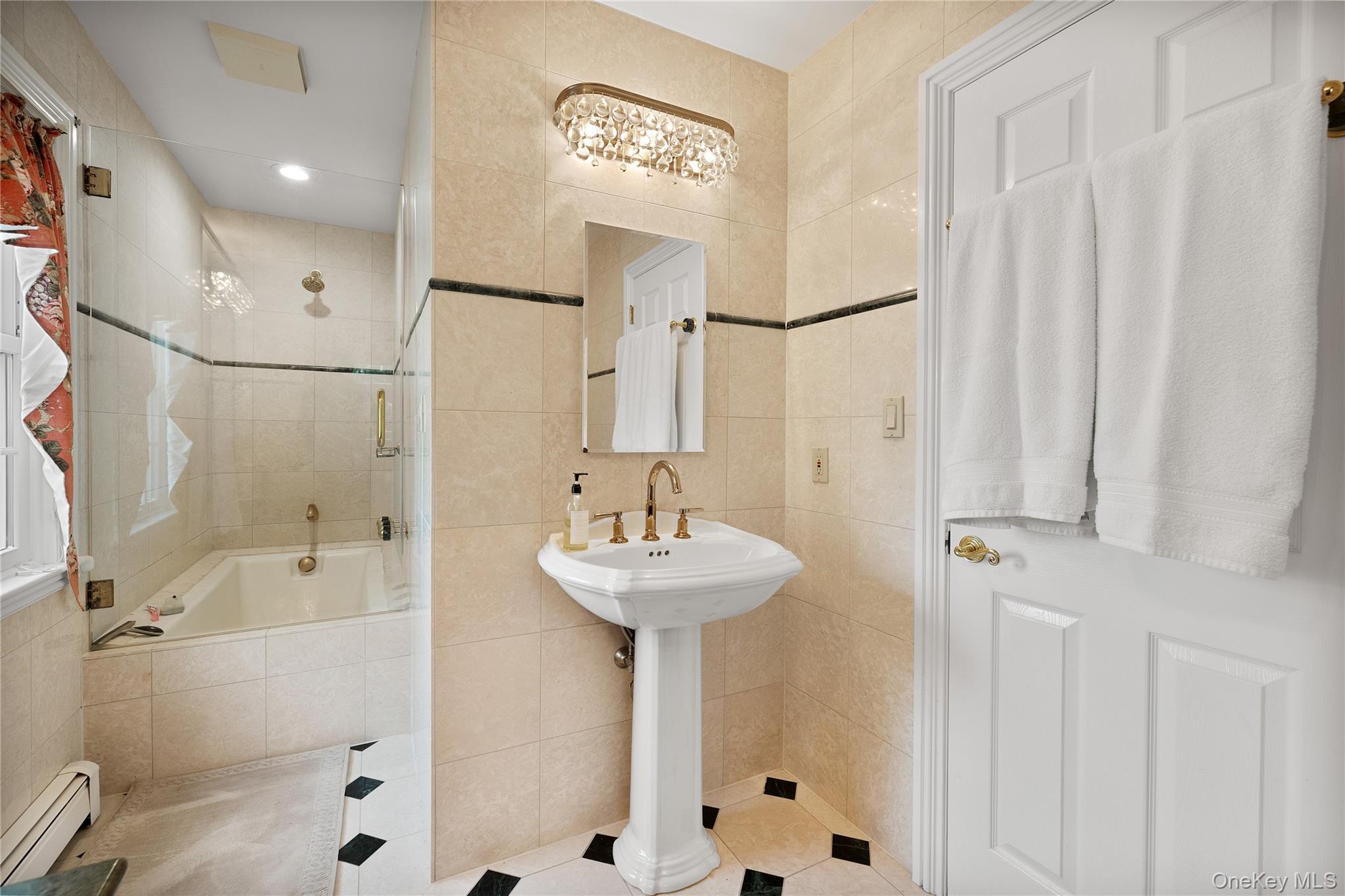 Single Family Elder Road  Suffolk County, NY 11751, MLS-1045909-24