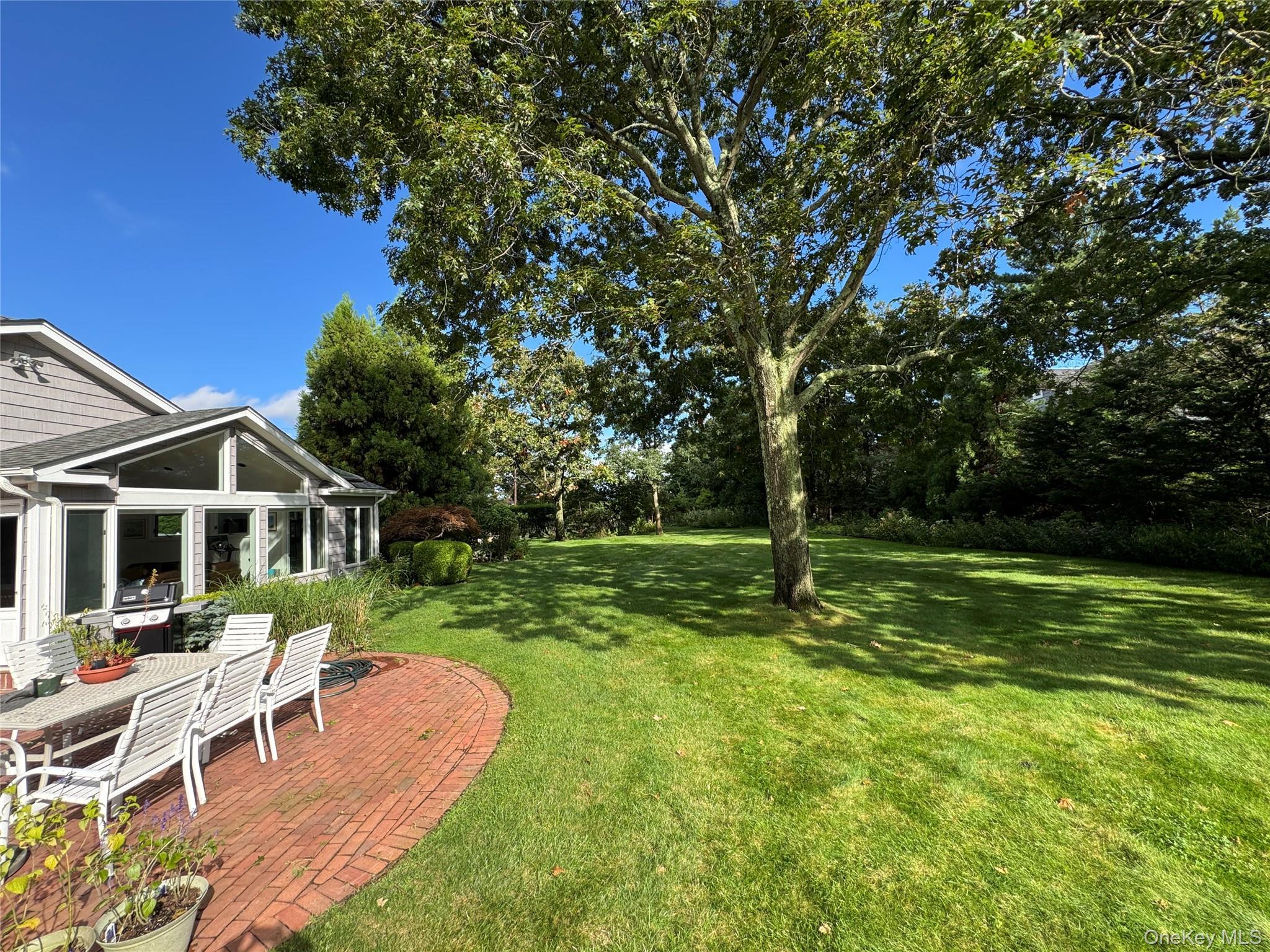 Single Family Elder Road  Suffolk County, NY 11751, MLS-1045909-28