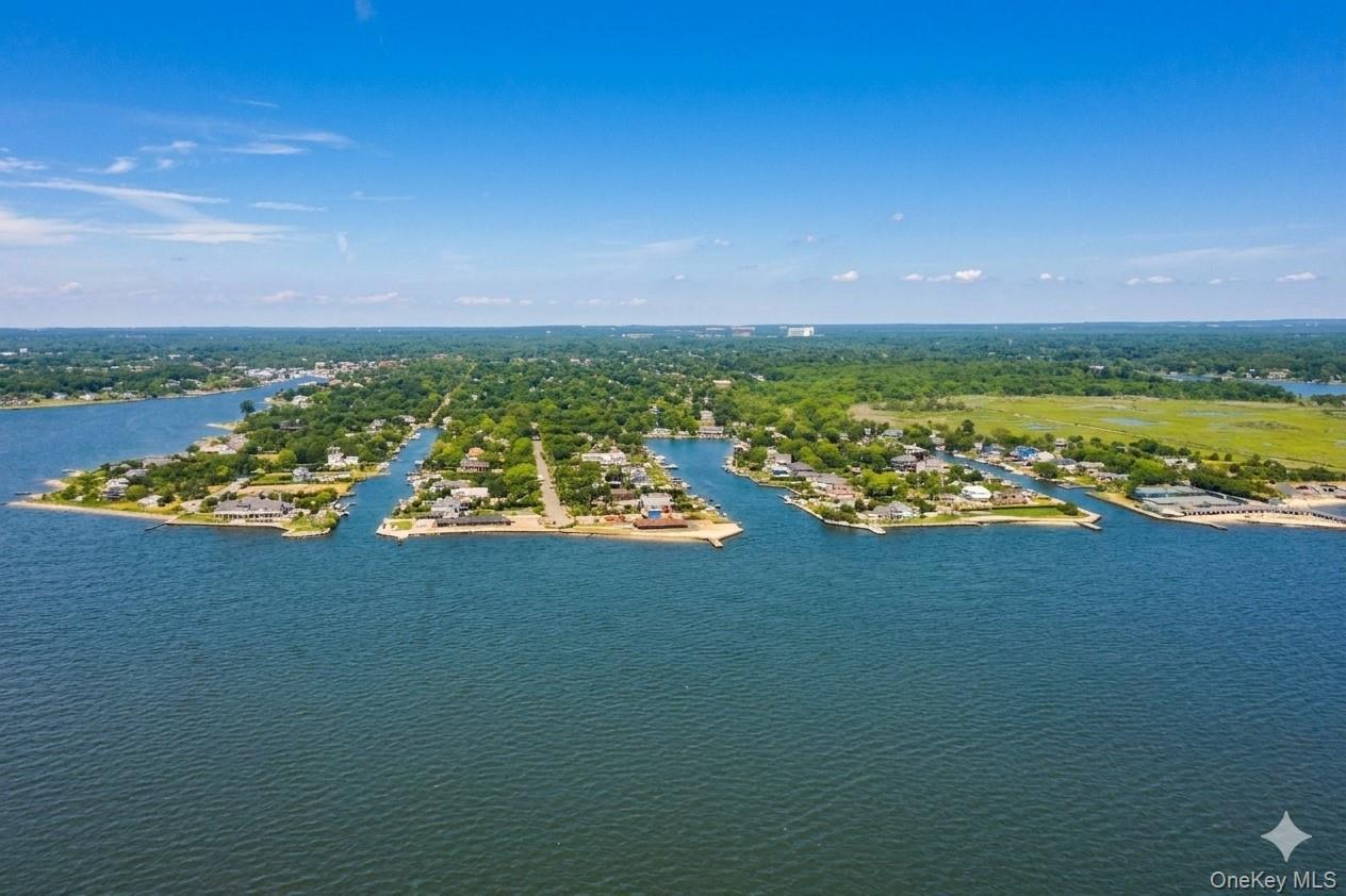 Single Family Elder Road  Suffolk County, NY 11751, MLS-1045909-32