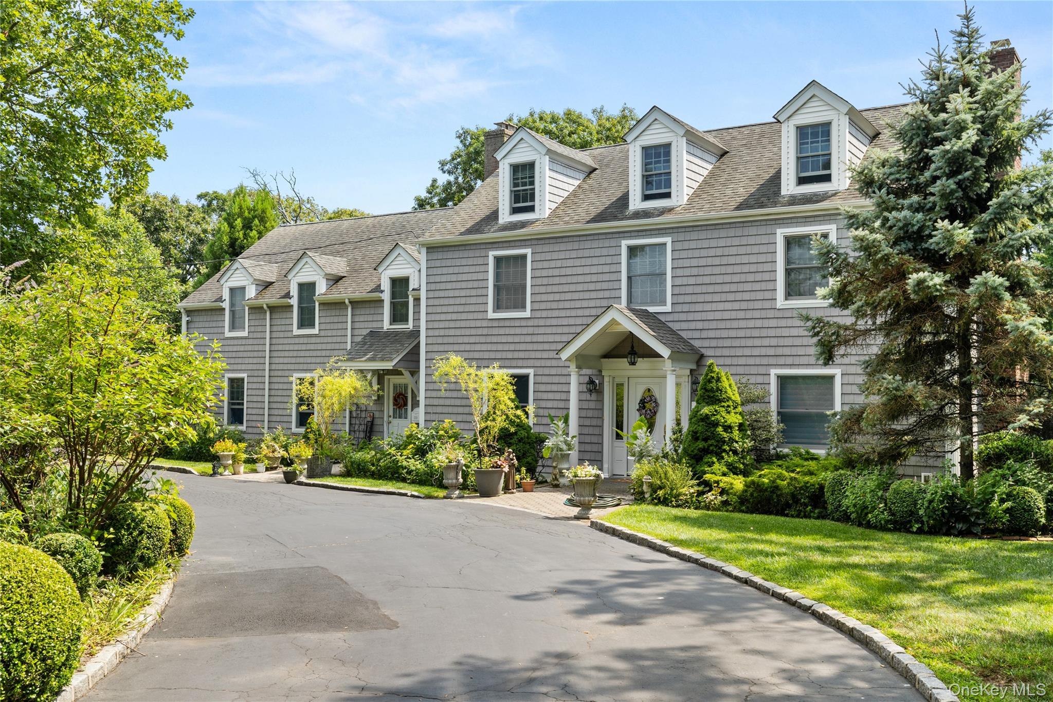 Single Family Elder Road  Suffolk County, NY 11751, MLS-1045909-4