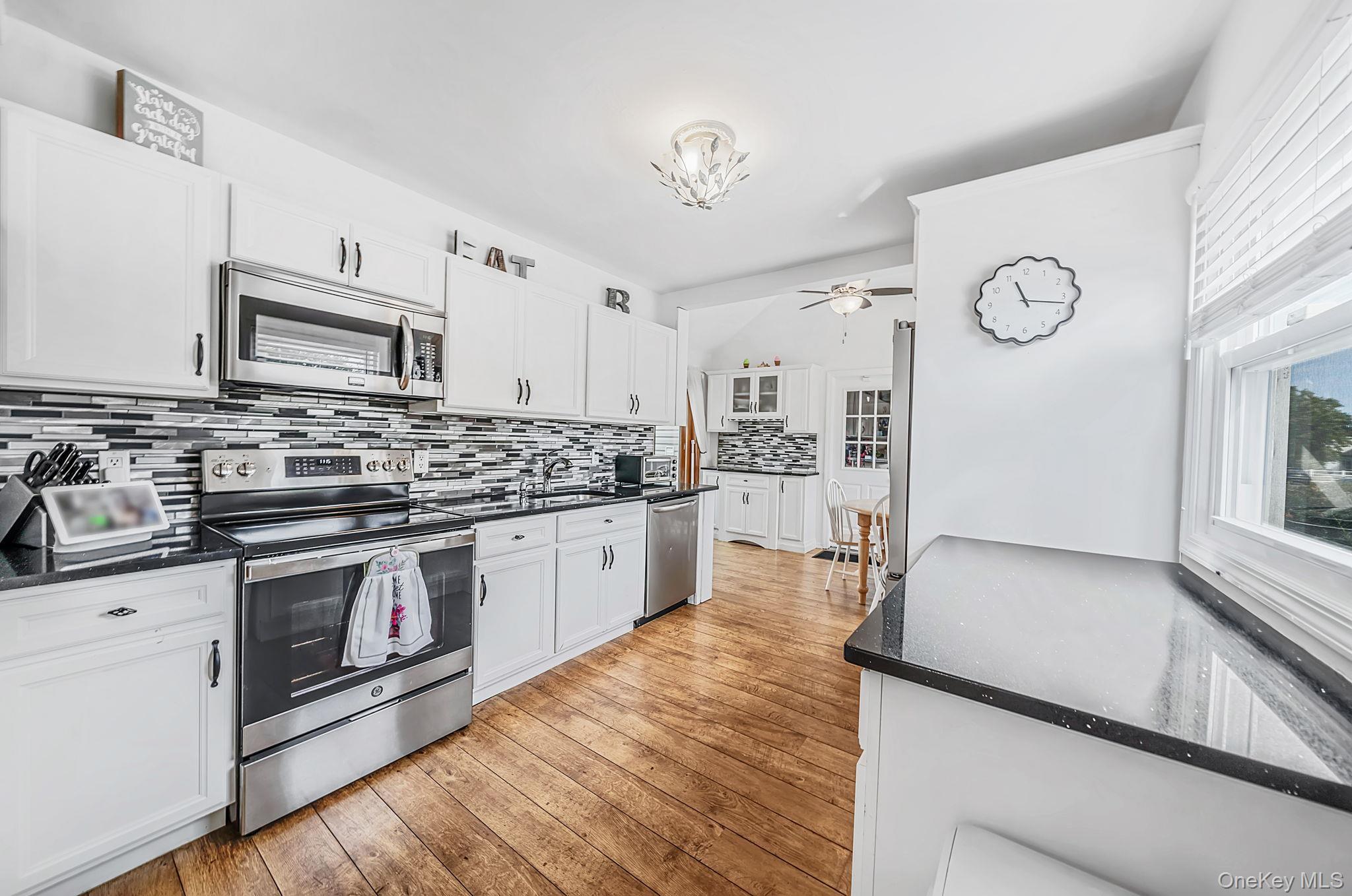 Single Family Slate Lane Nassau County, NY 11756, MLS-1045916-12