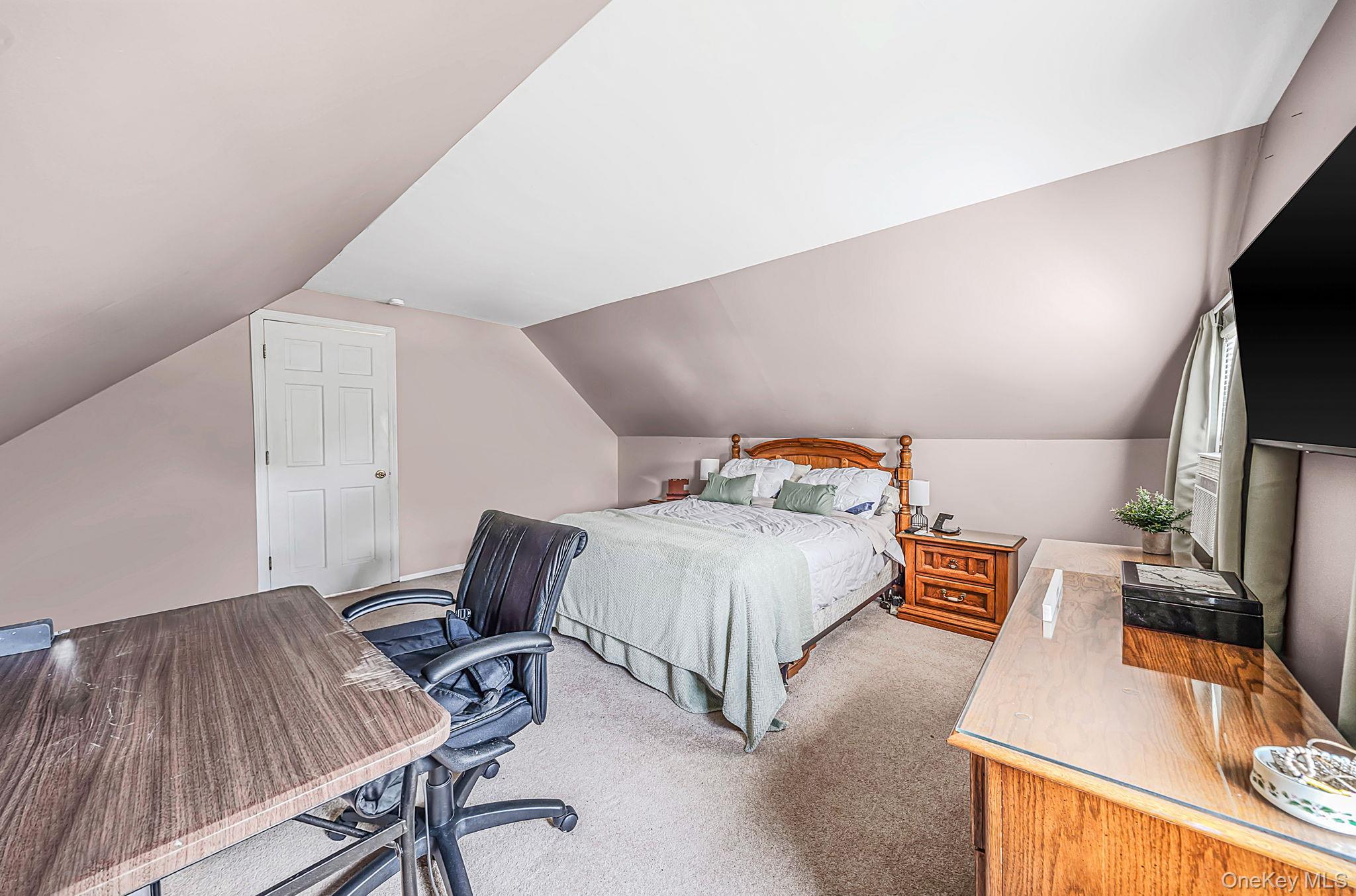 Single Family Slate Lane Nassau County, NY 11756, MLS-1045916-17