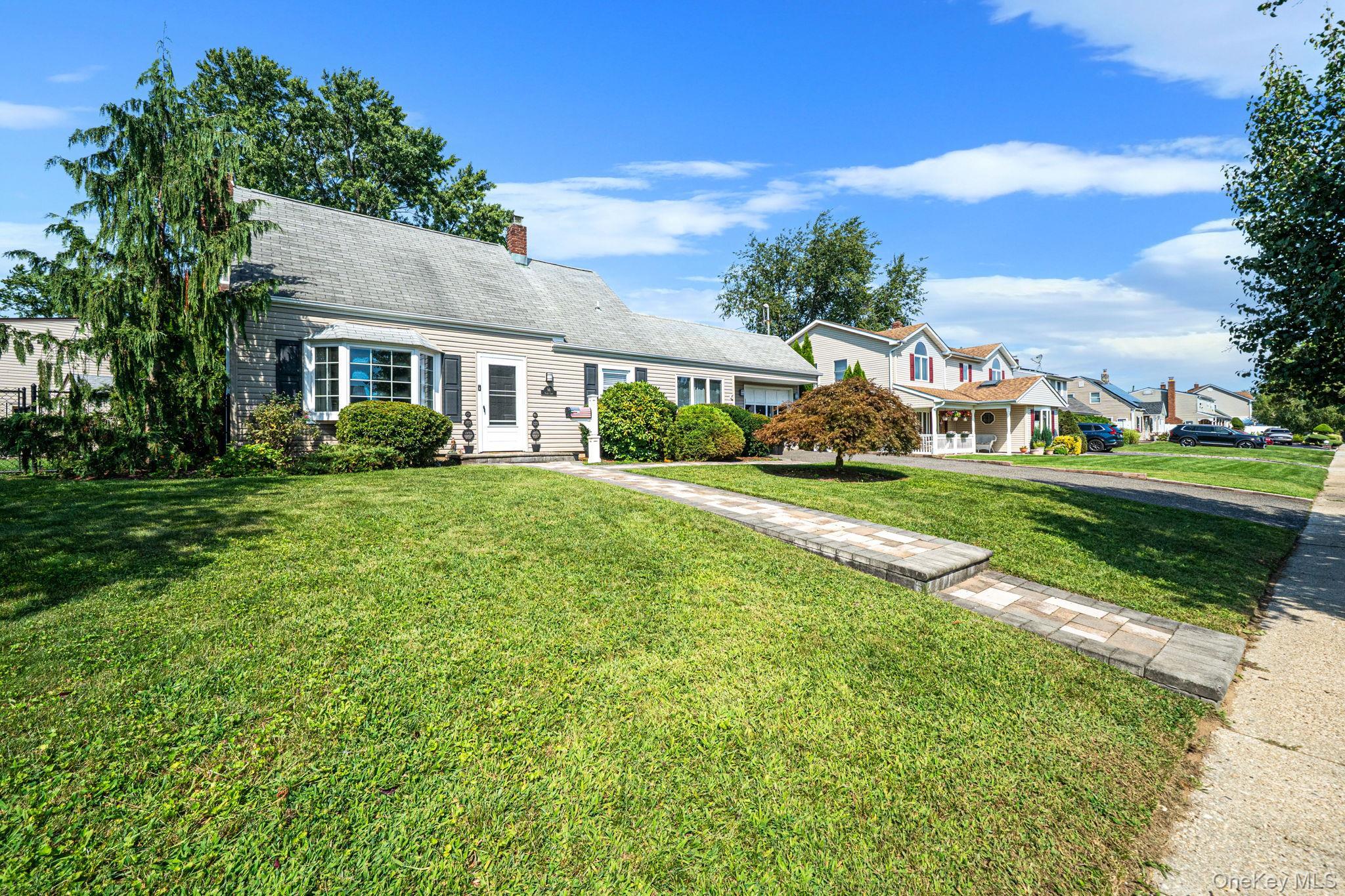 Single Family Slate Lane Nassau County, NY 11756, MLS-1045916-2