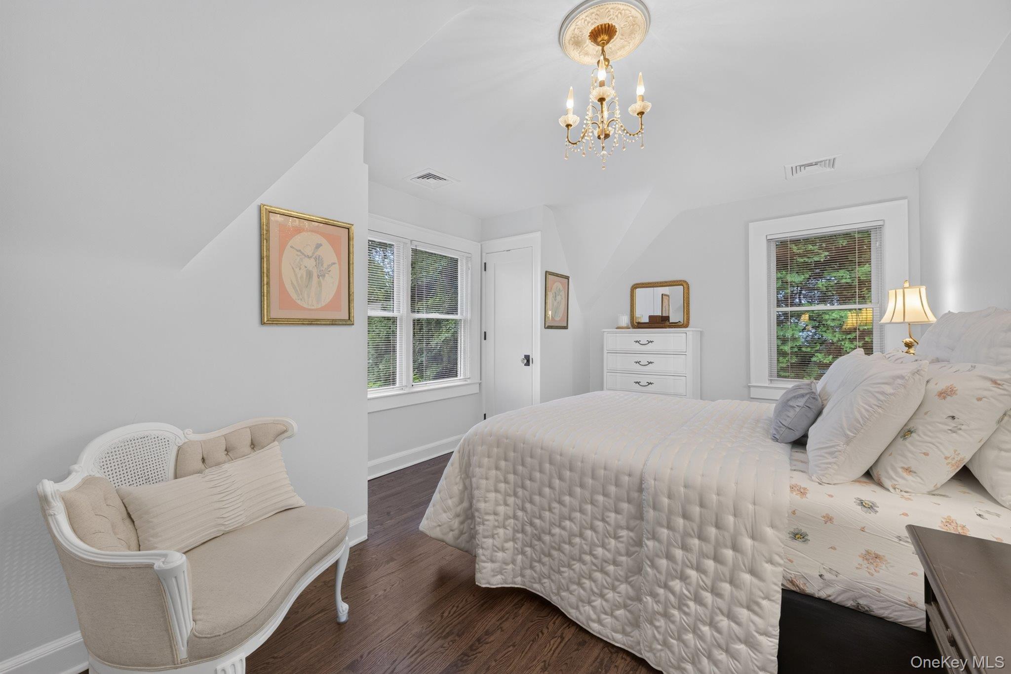 Single Family S Longfellow Street  Westchester County, NY 10530, MLS-1045927-18