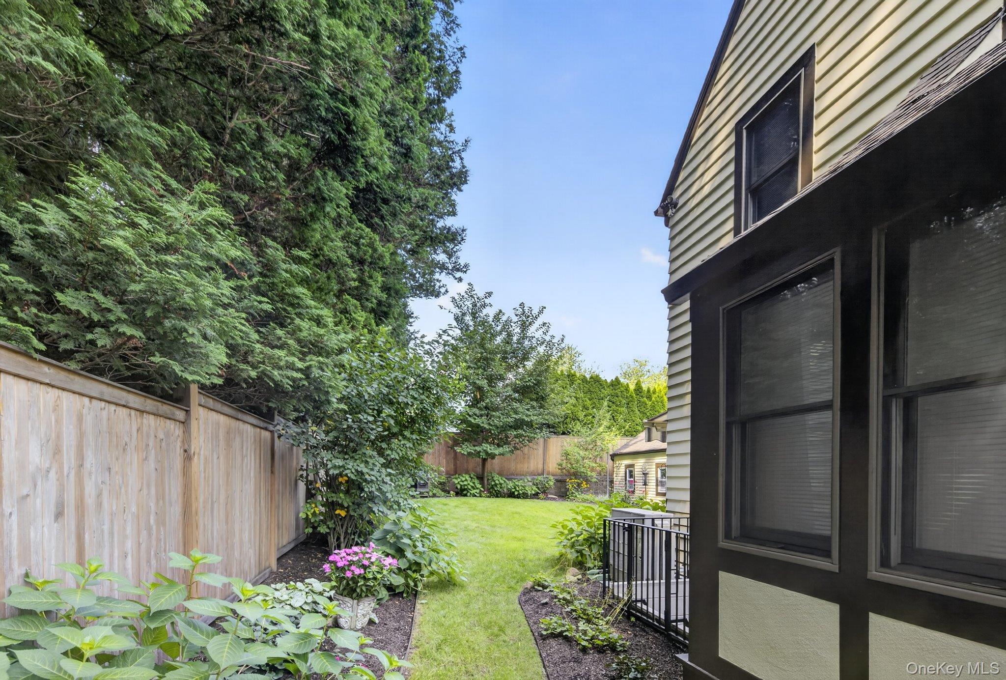 Single Family S Longfellow Street  Westchester County, NY 10530, MLS-1045927-4