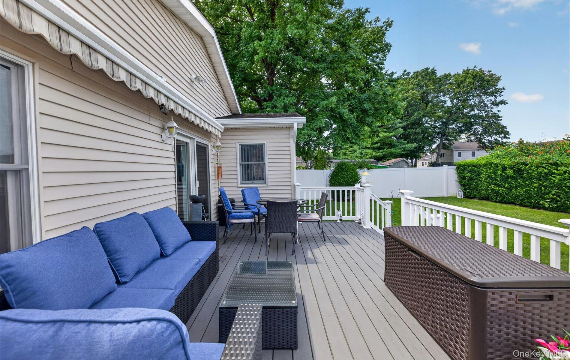 Single Family Park Lane  Nassau County, NY 11758, MLS-1045932-26