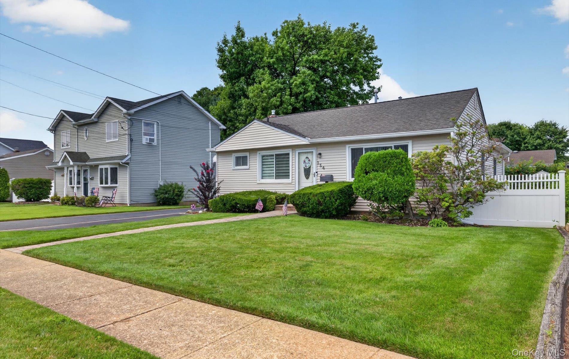 Single Family Park Lane  Nassau County, NY 11758, MLS-1045932-31