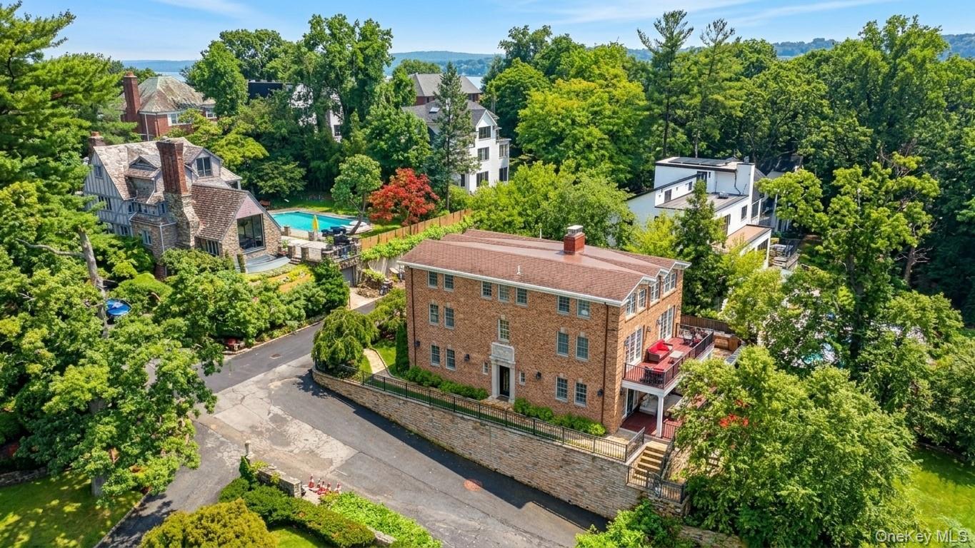 Single Family Scenic Place Bronx, NY 10463, MLS-1045933-2