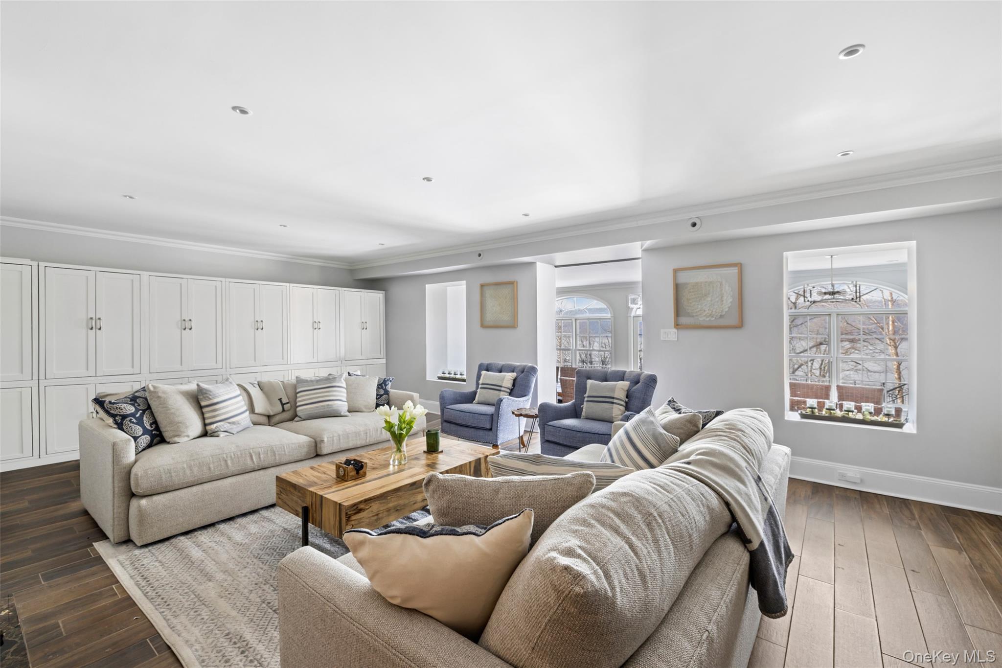 Single Family Scenic Place Bronx, NY 10463, MLS-1045933-22