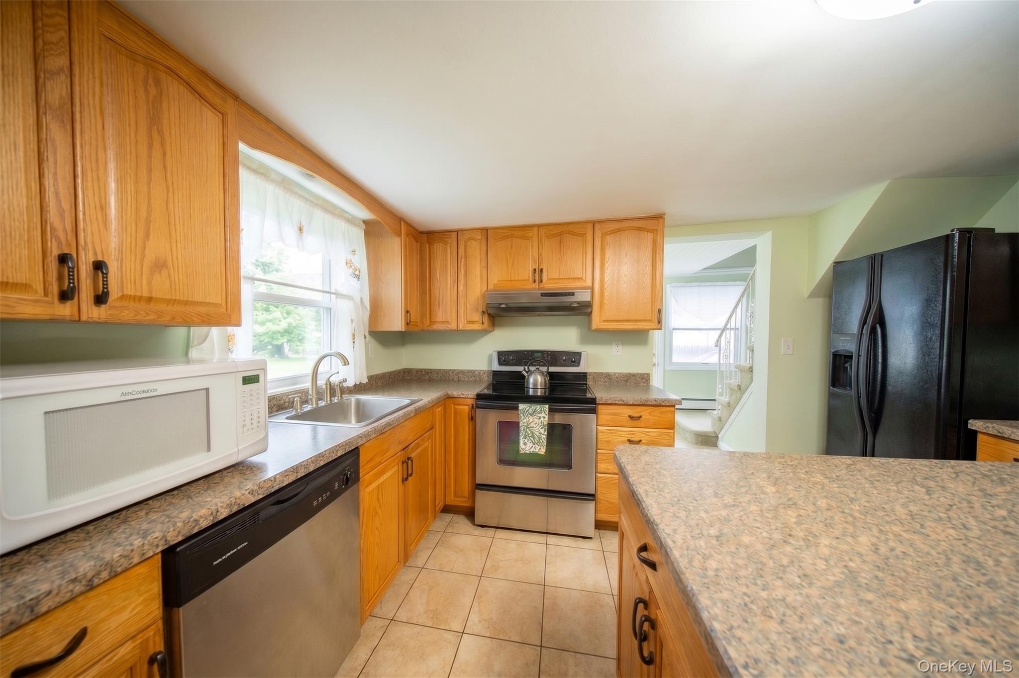 Single Family Aspen Road  Suffolk County, NY 11754, MLS-1045941-16