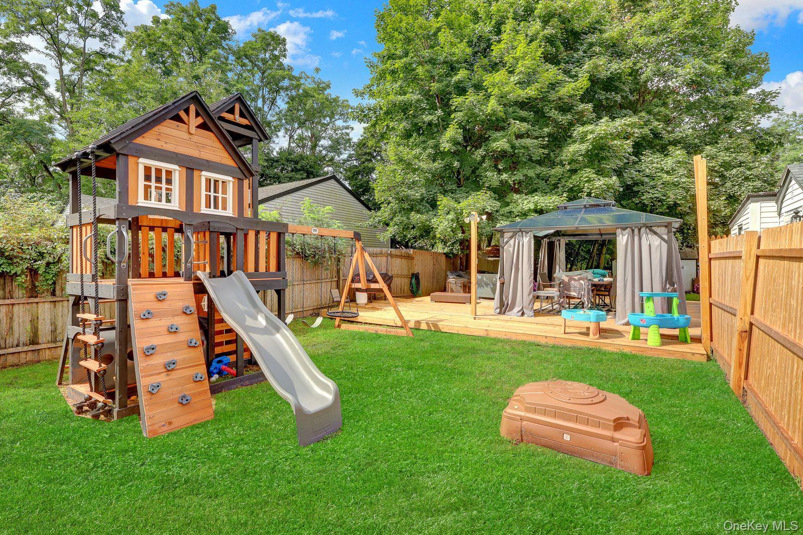 Single Family Mooney Pond Road Suffolk County, NY 11727, MLS-1045948-26