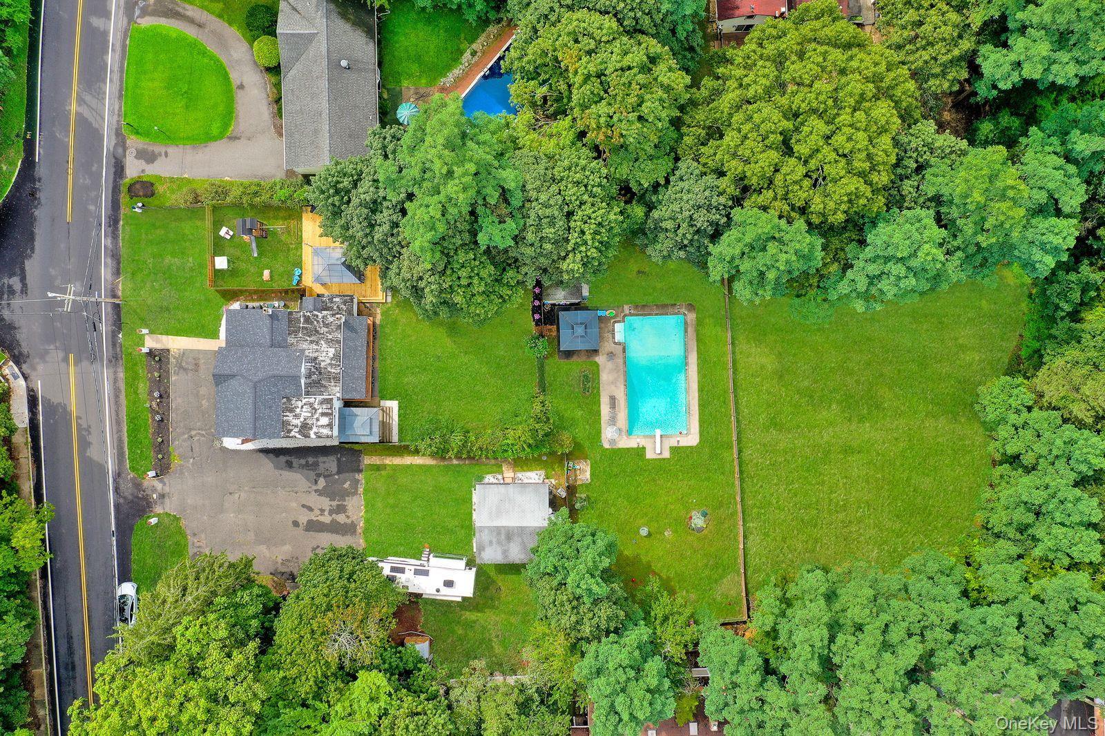 Single Family Mooney Pond Road Suffolk County, NY 11727, MLS-1045948-28