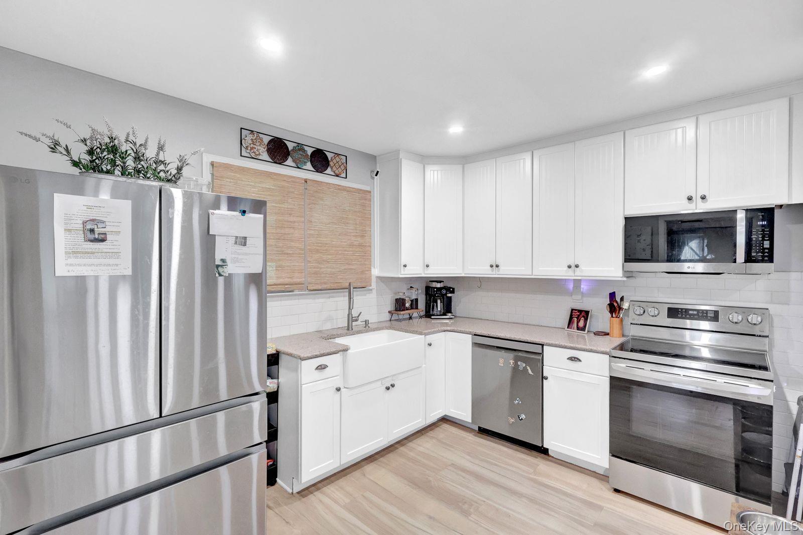 Single Family Mooney Pond Road Suffolk County, NY 11727, MLS-1045948-9