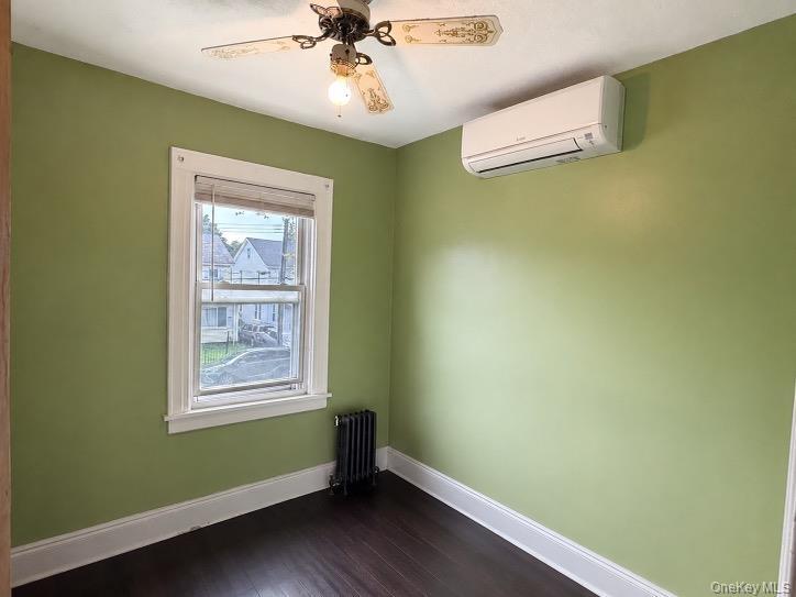 Single Family 200th Street Queens, NY 11412, MLS-1045952-13