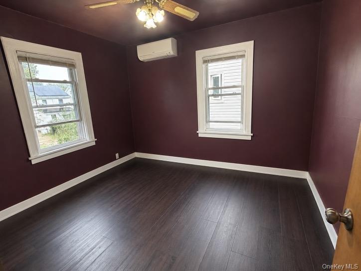 Single Family 200th Street Queens, NY 11412, MLS-1045952-14