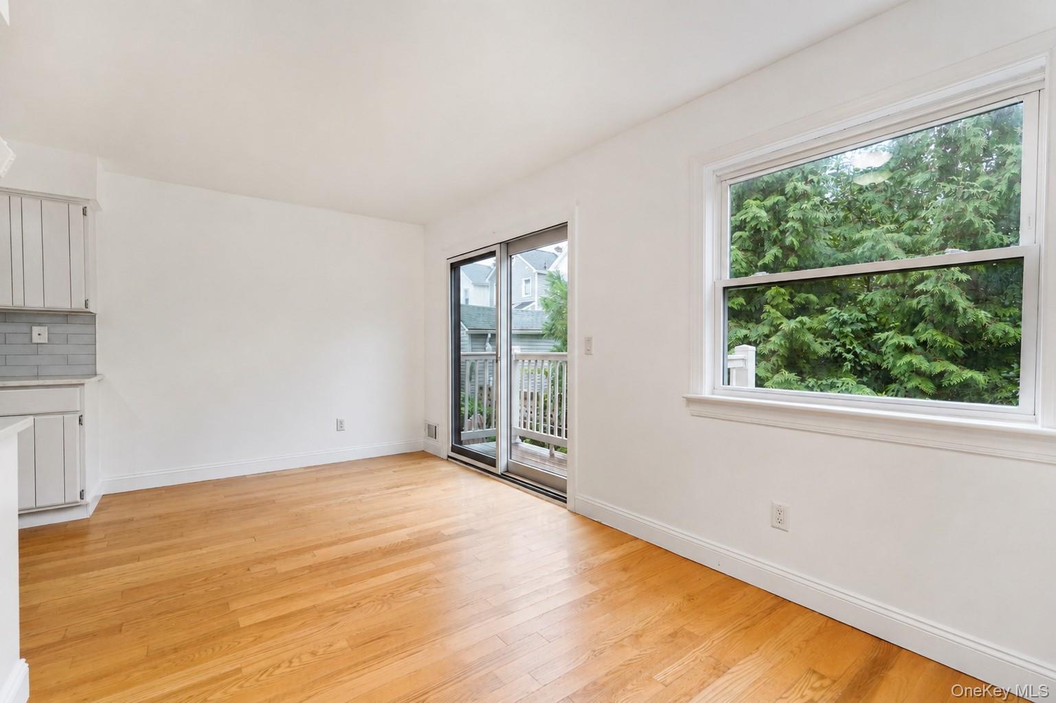 Single Family Fox Hunt Court Staten Island, NY 10301, MLS-1045966-17