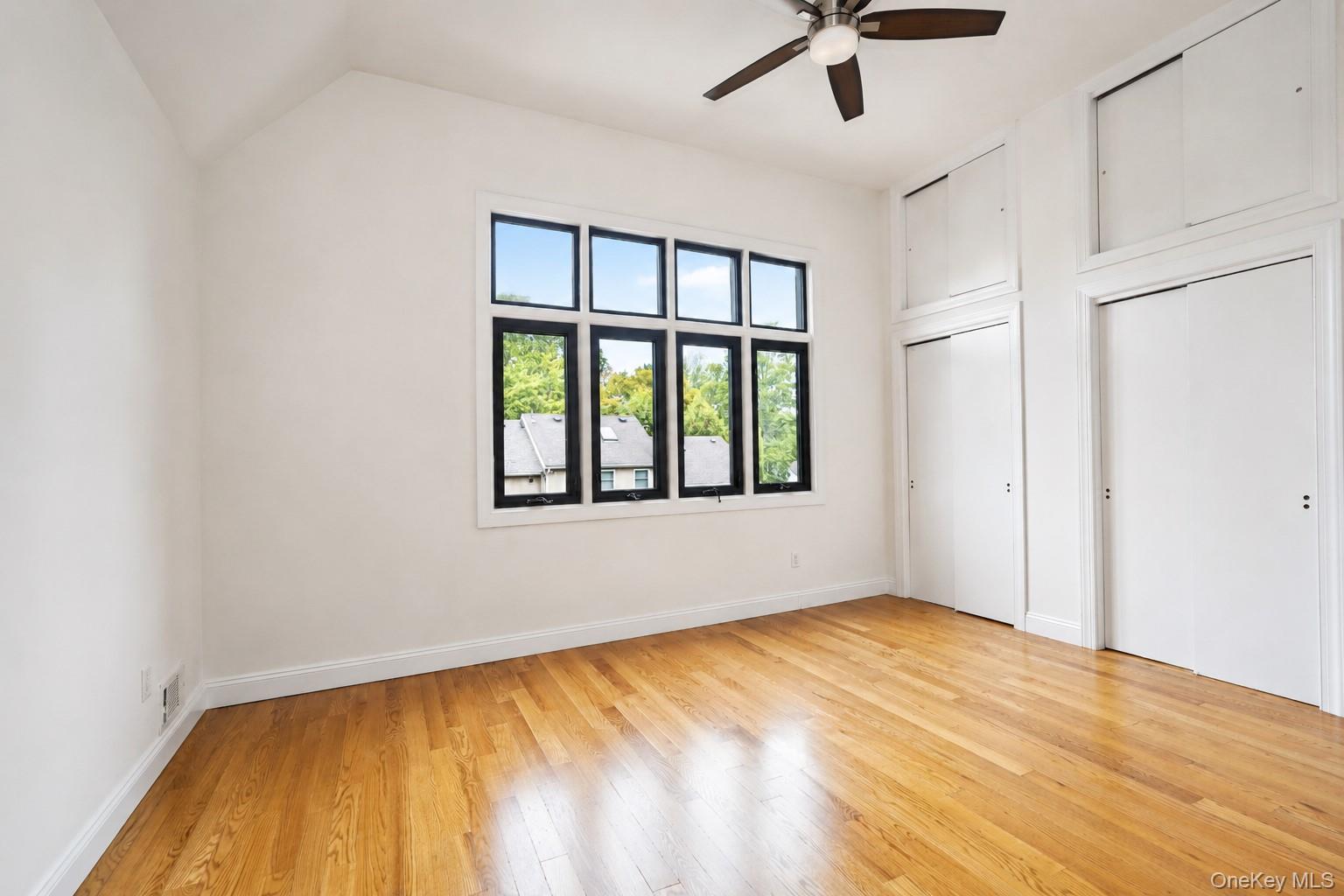 Single Family Fox Hunt Court Staten Island, NY 10301, MLS-1045966-23