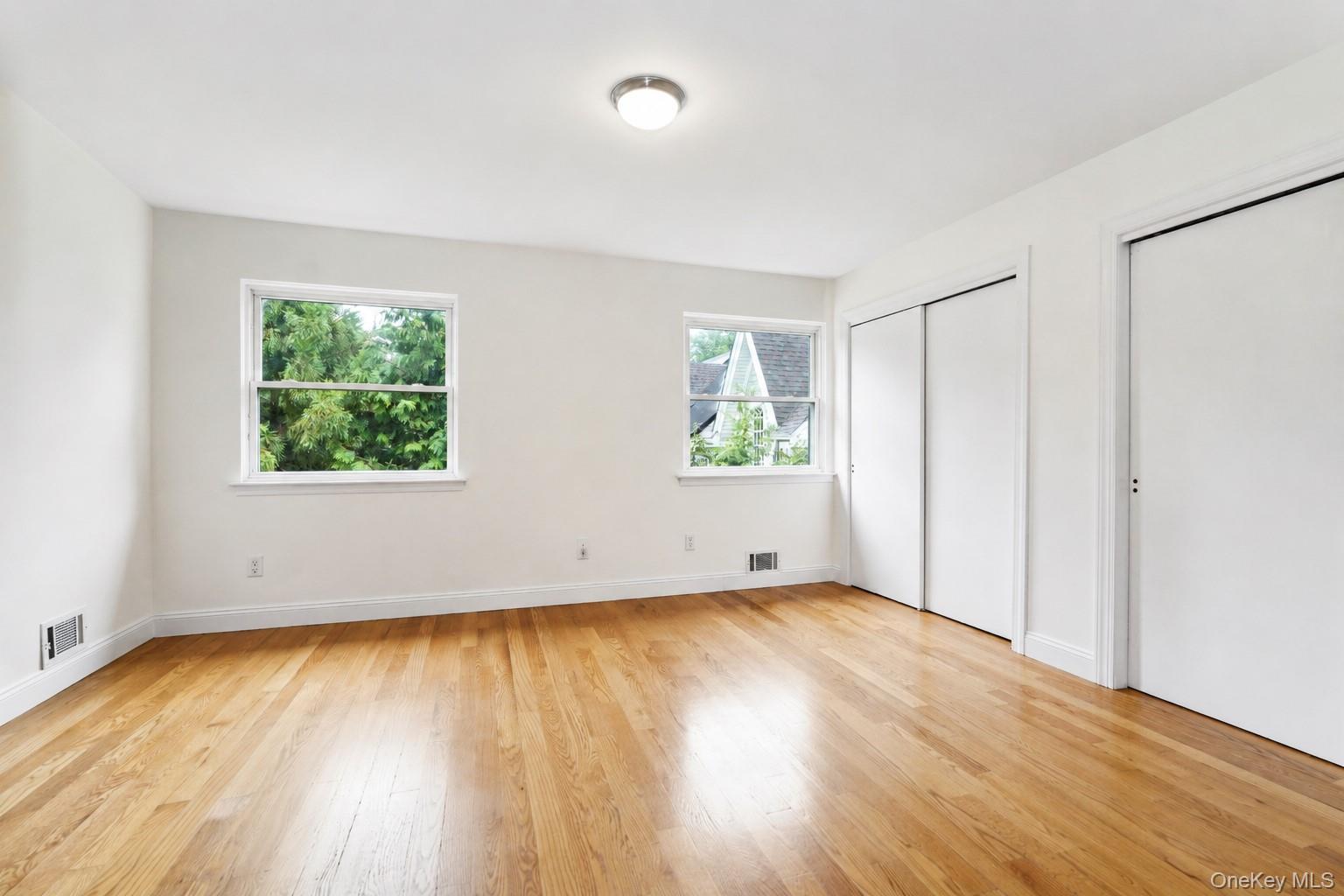 Single Family Fox Hunt Court Staten Island, NY 10301, MLS-1045966-25
