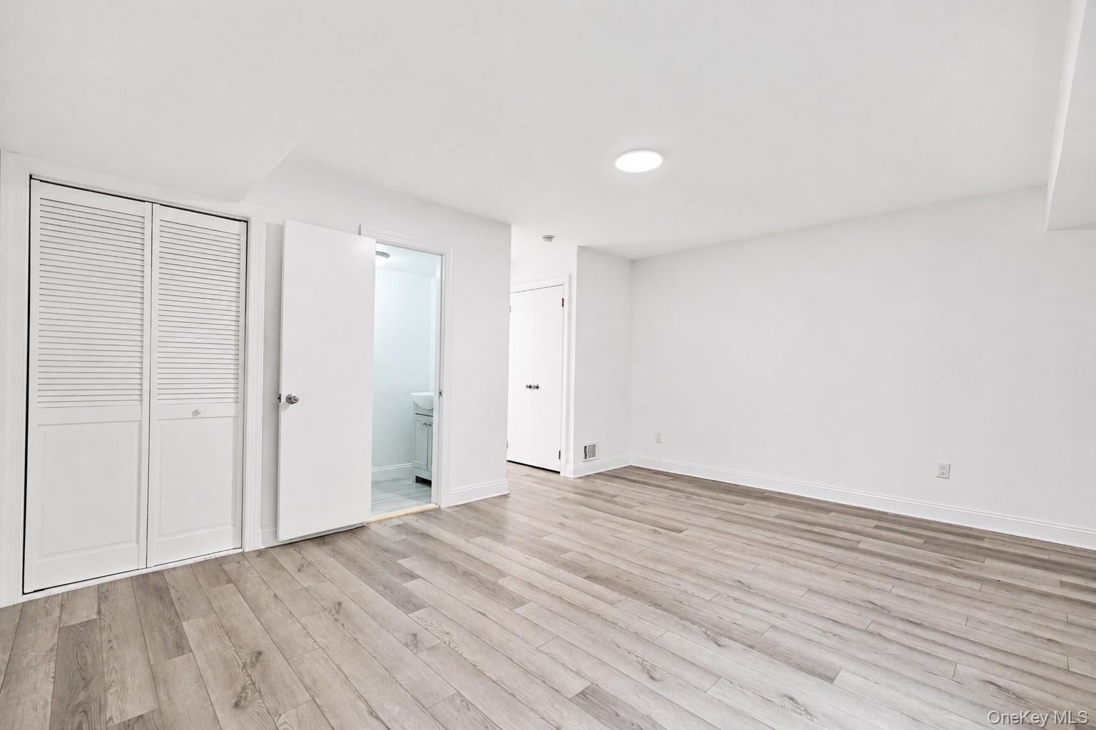Single Family Fox Hunt Court Staten Island, NY 10301, MLS-1045966-34