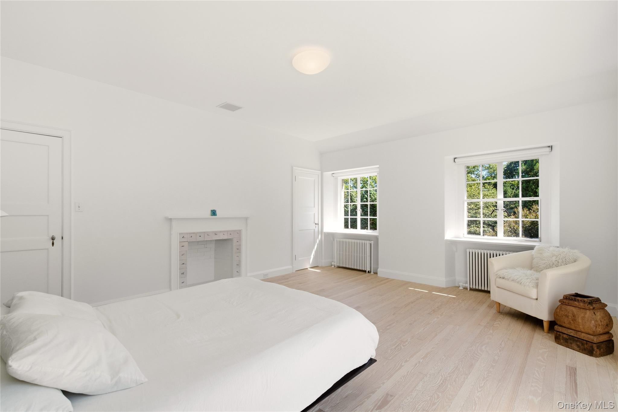 Single Family White Hill Road Suffolk County, NY 11724, MLS-1045994-26