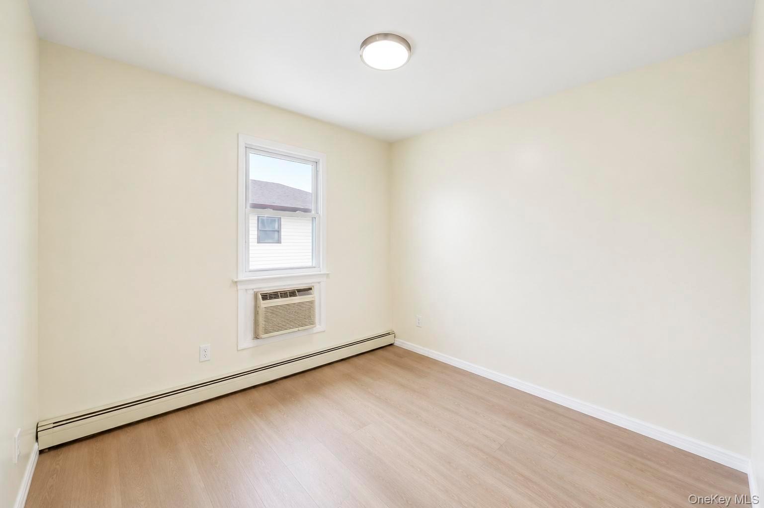 Single Family Sherman Avenue Nassau County, NY 11554, MLS-1045997-11