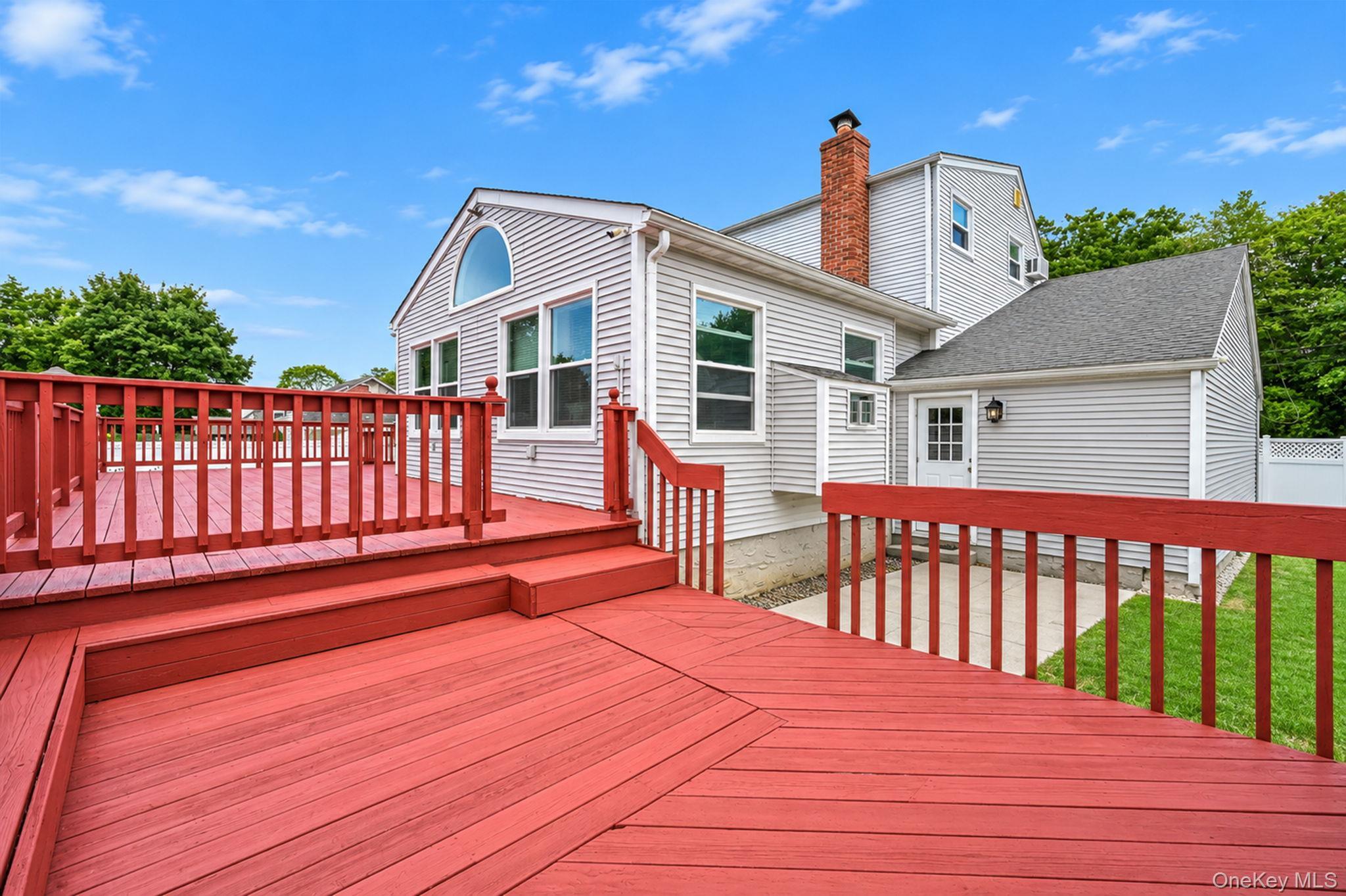 Single Family Pat Drive Suffolk County, NY 11795, MLS-1046027-36
